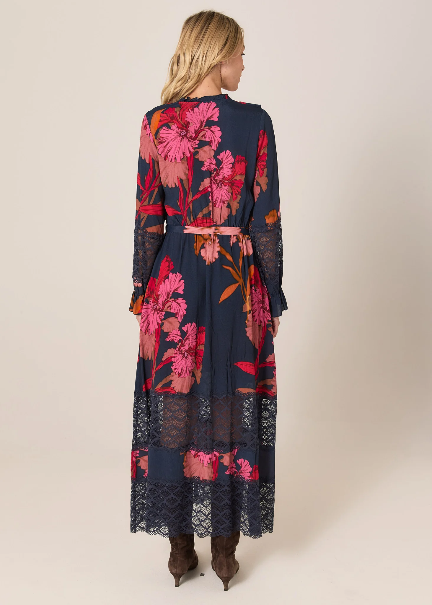 Fate Captivation Dress Shadow Floral - Image 3