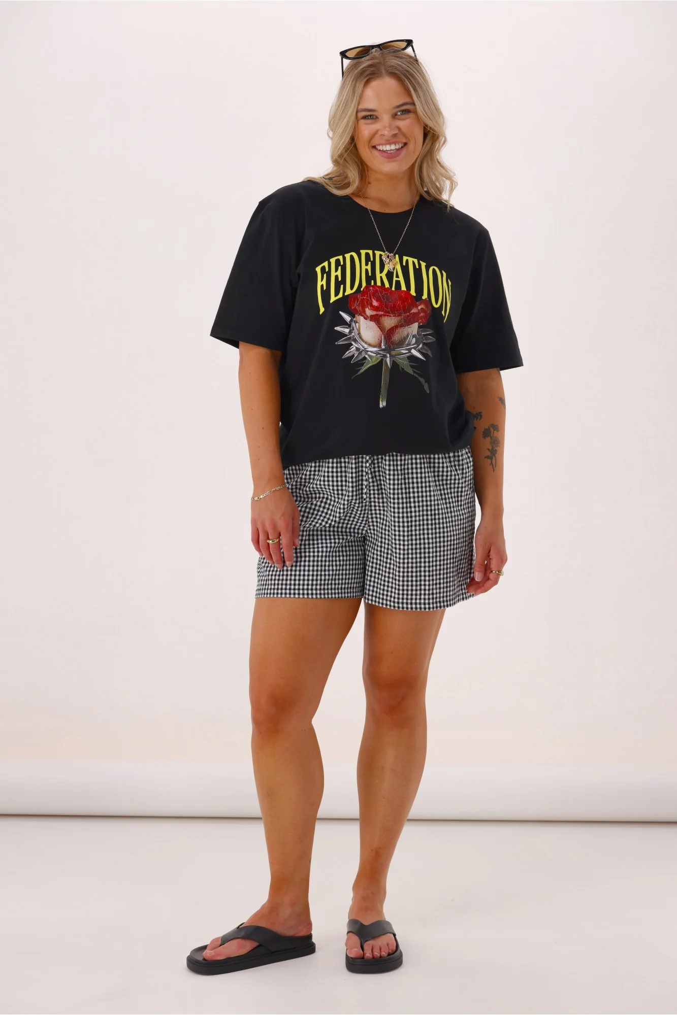 Federation Cruise Tee Roses N Thorns Washed Black - Image 2