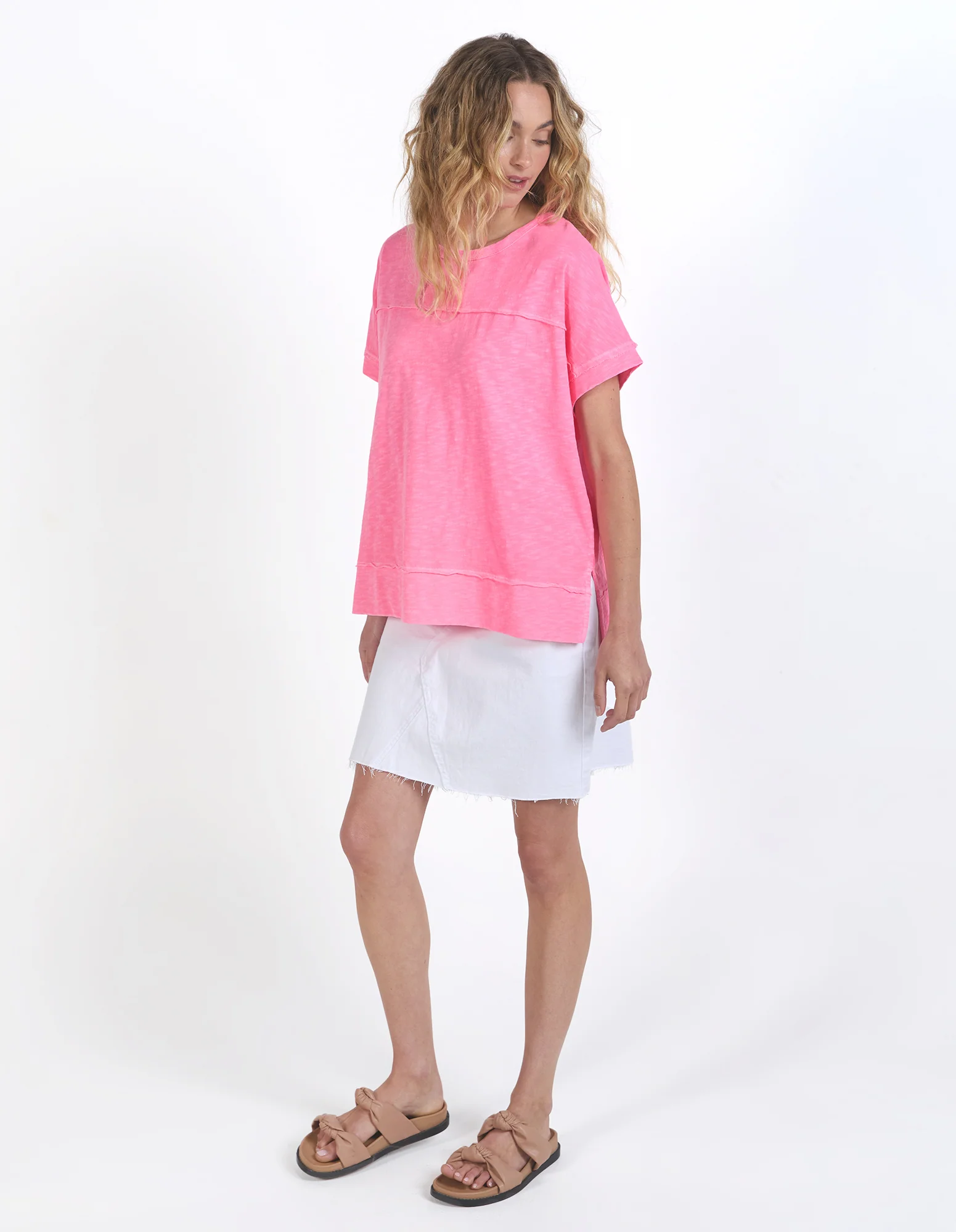 Foxwood Allison Tee Neon Rose - Image 5