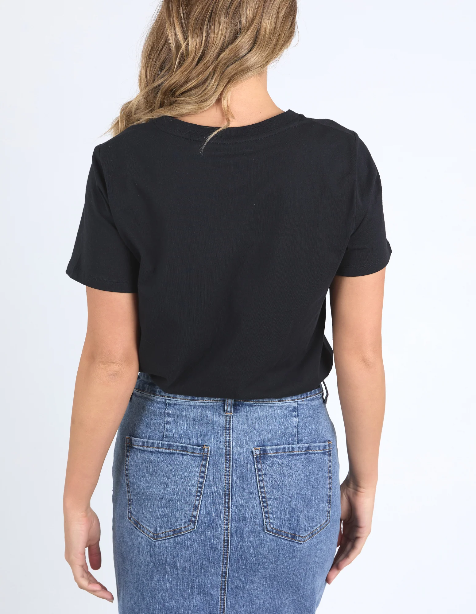 Foxwood Flower Block Tee Black - Image 8