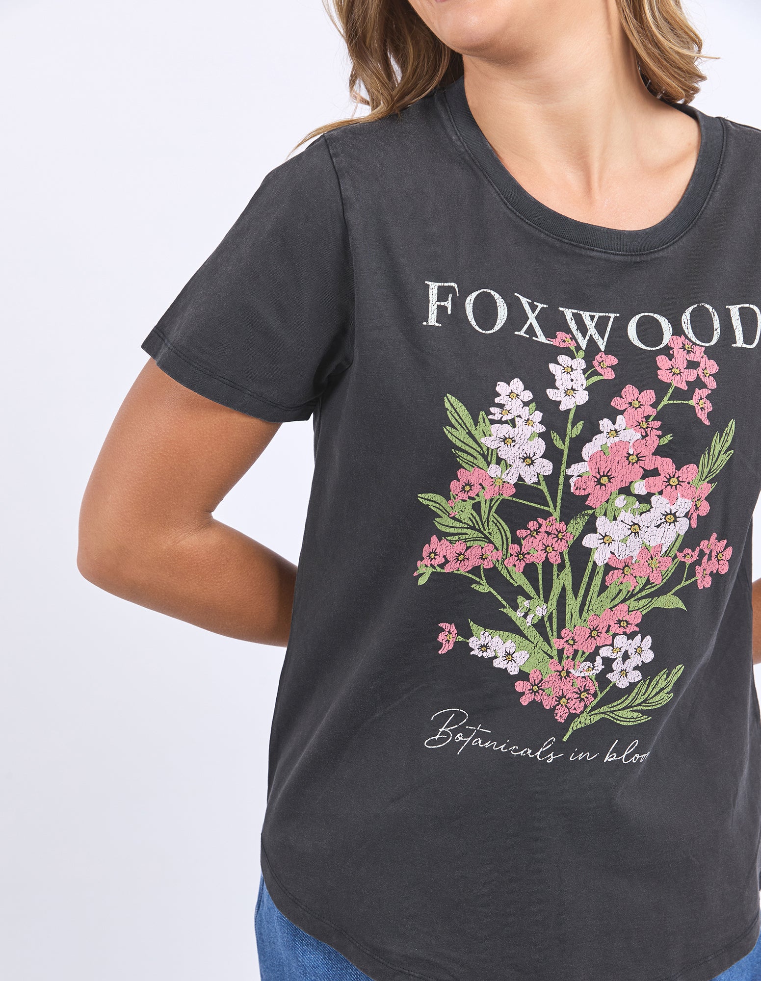 Foxwood Flower Block Tee Washed Black - Image 4