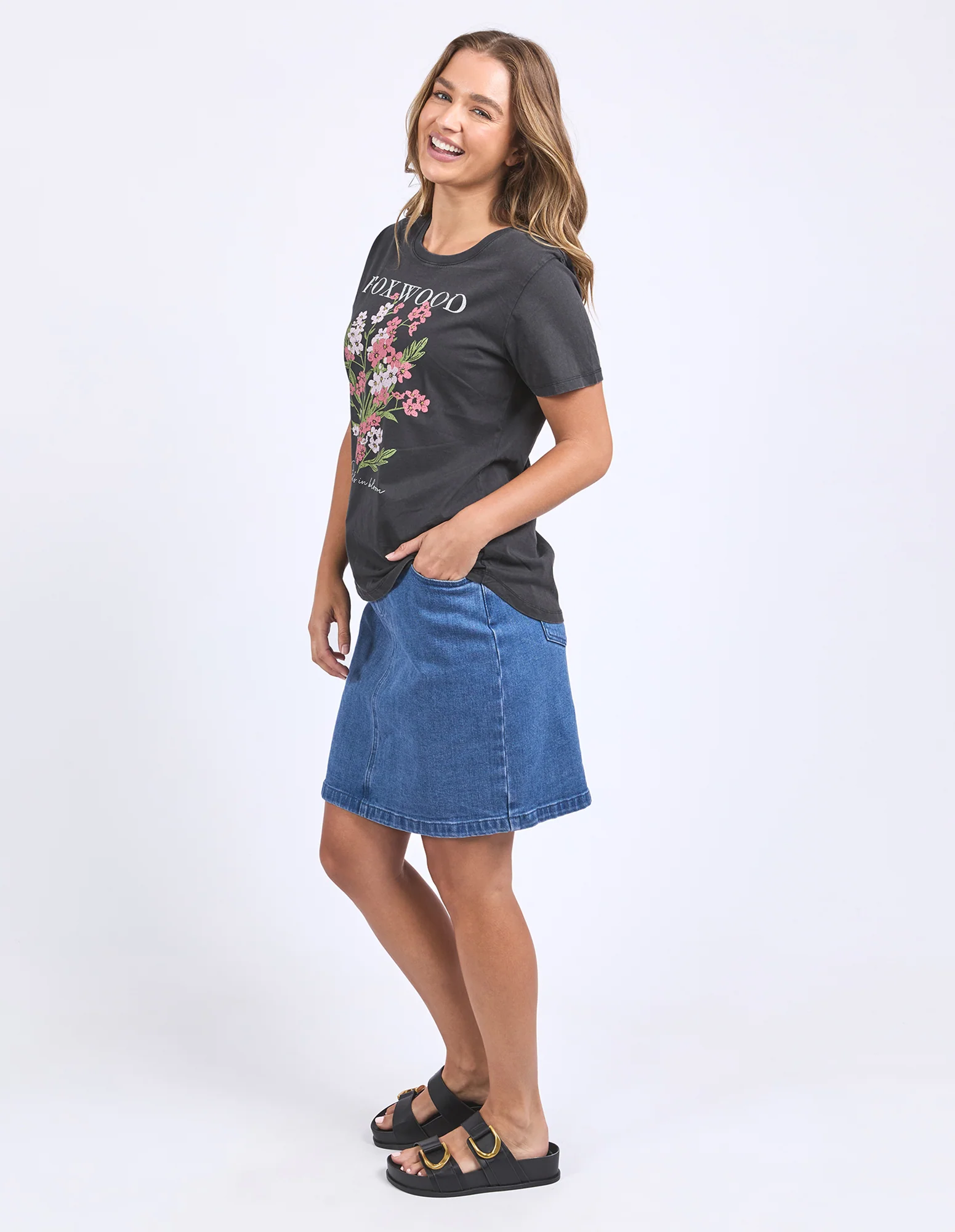 Foxwood Flower Block Tee Washed Black - Image 6