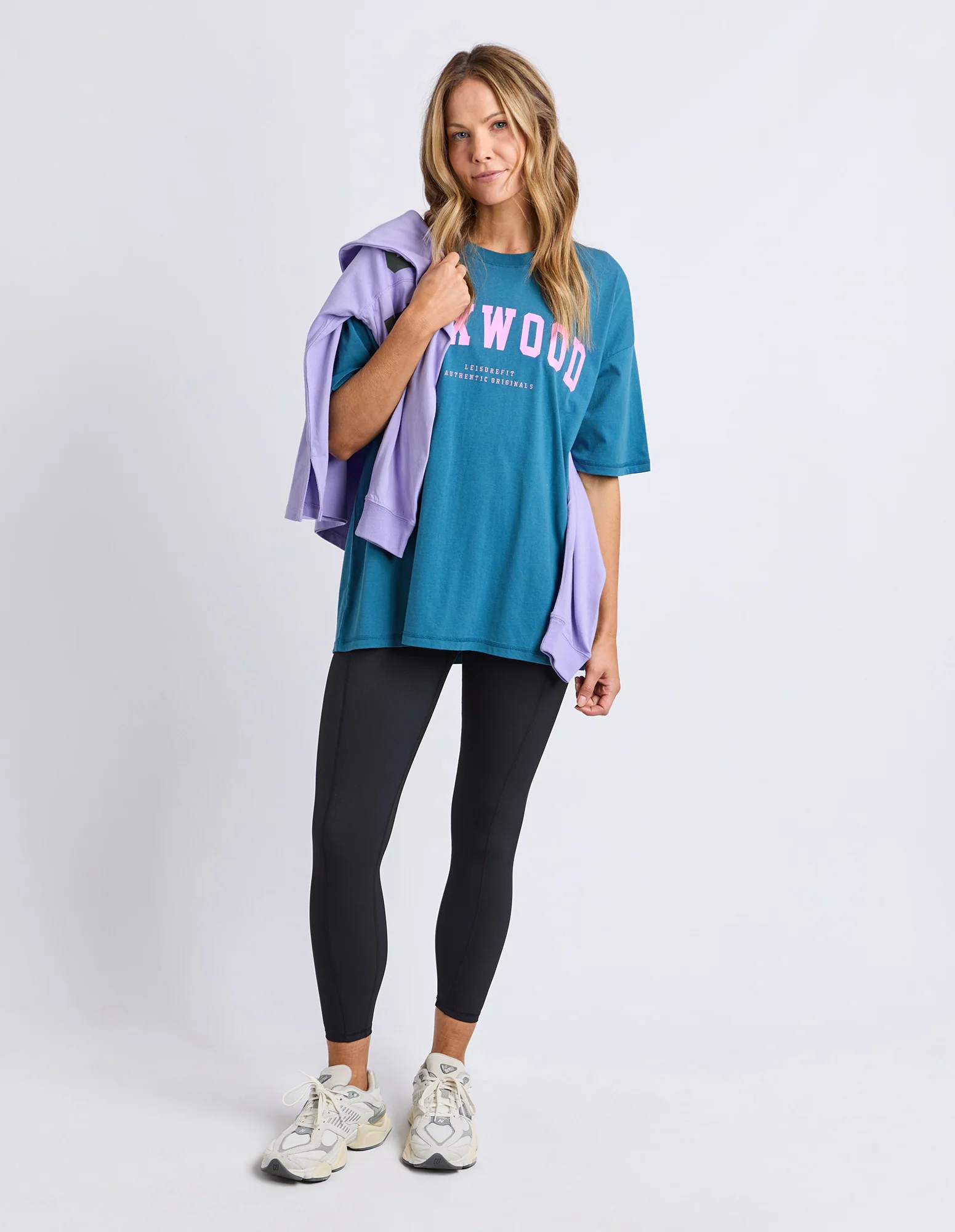 Foxwood Interval Tee Ocean Neon Pink - Image 4
