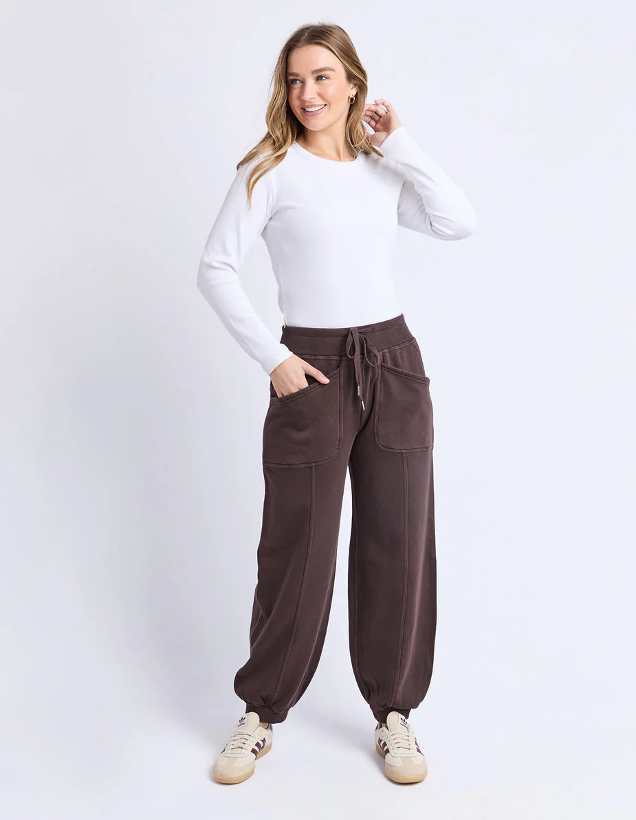 Foxwood Leo Trackpant Coffee - Image 2