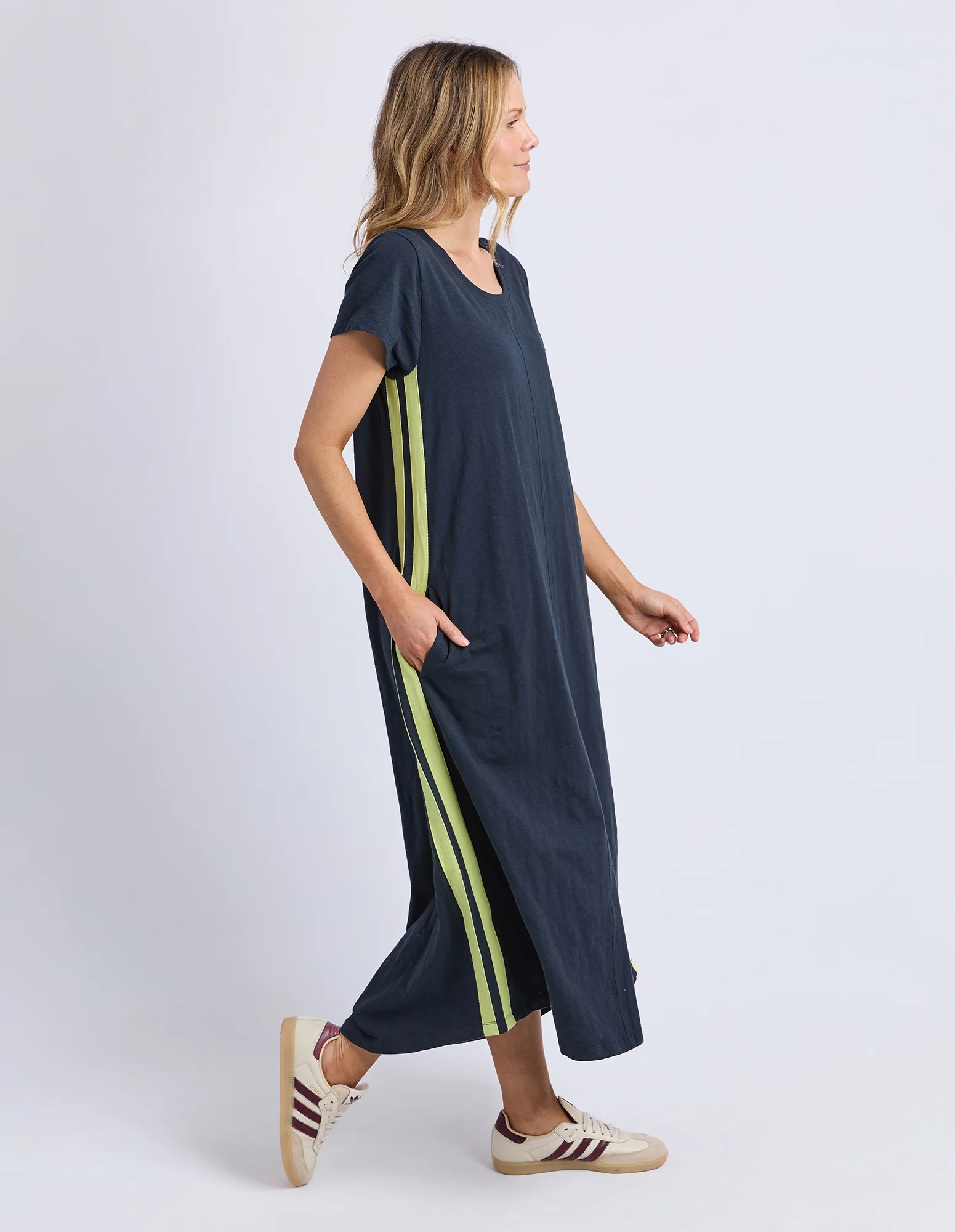 Foxwood Recovery Dress Navy & Neon Yellow - Image 2