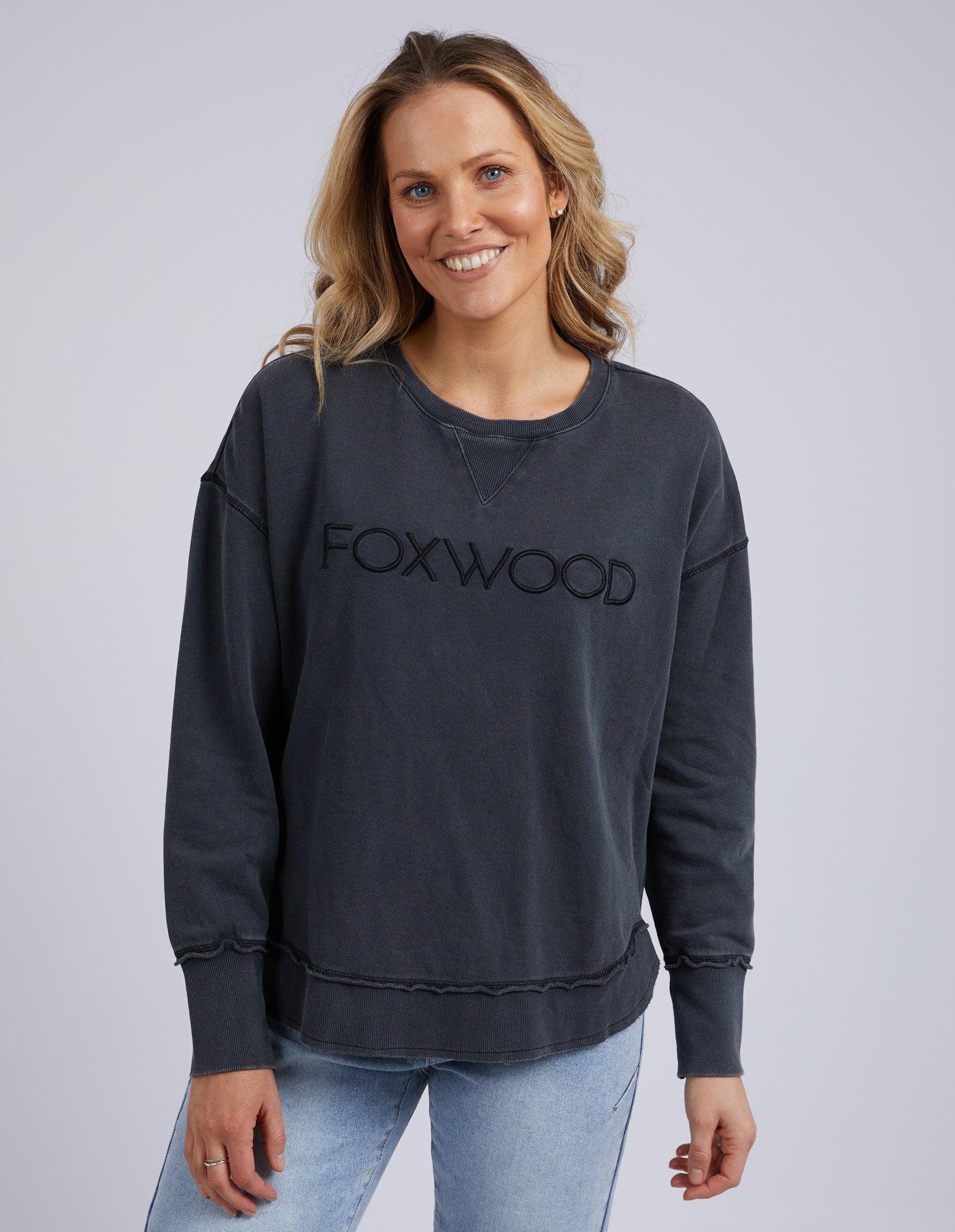 Foxwood Simplified Crew Washed Black