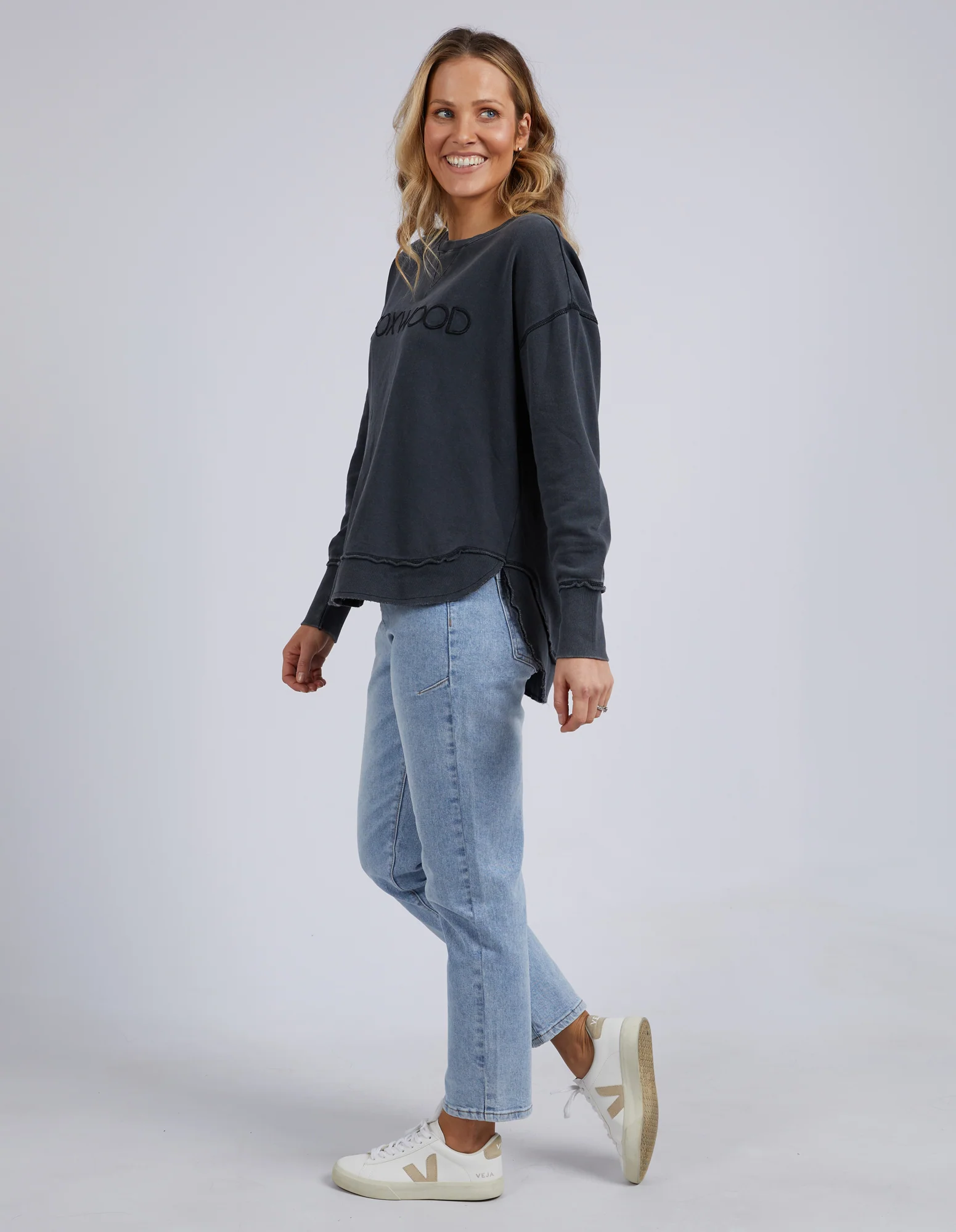 Foxwood Simplified Crew Washed Black - Image 5