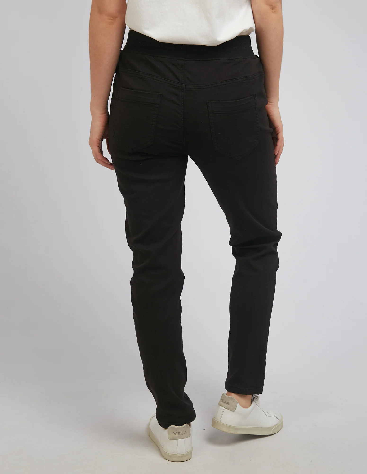 Foxwood Sylvia Jogger Black - Image 9