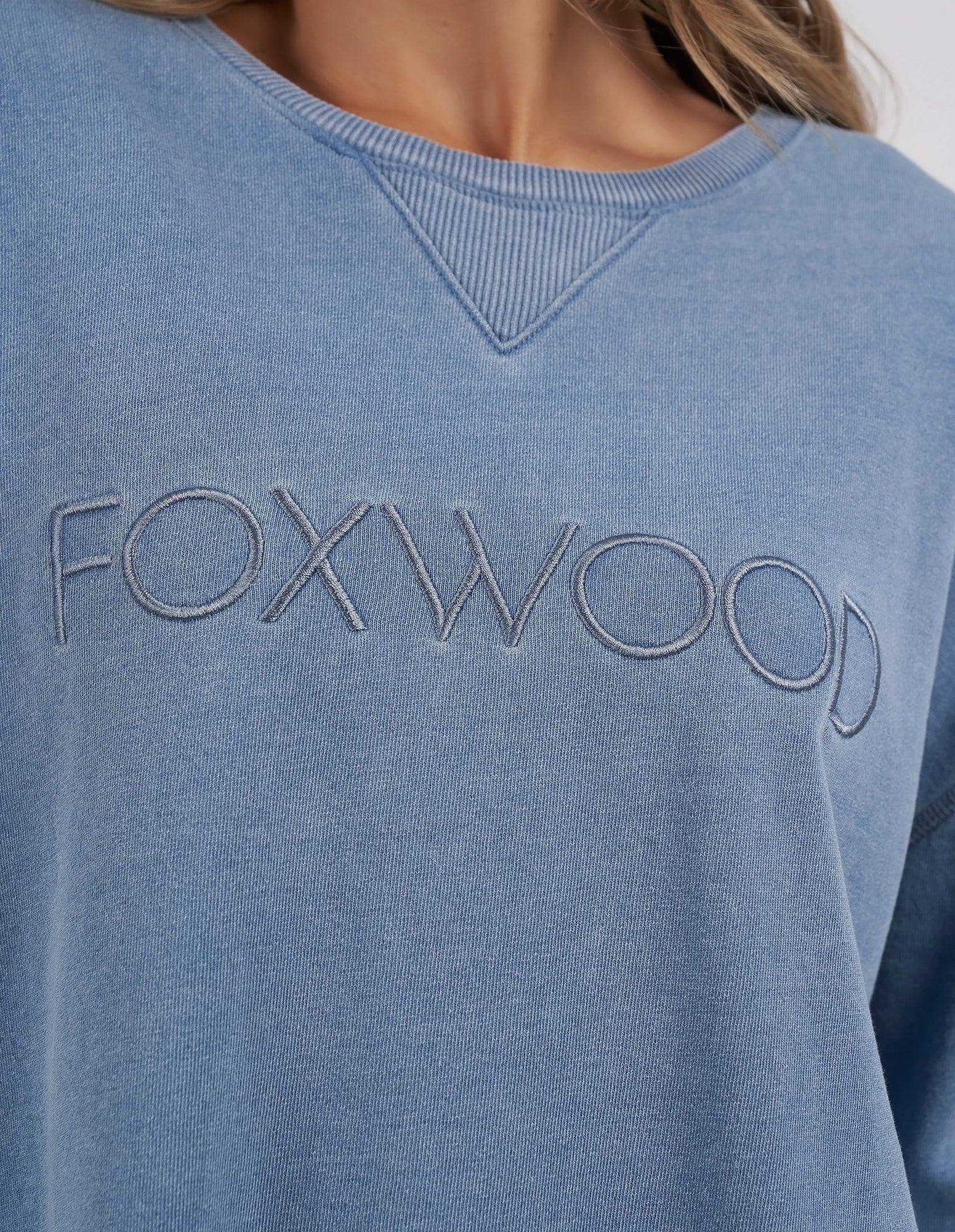 Foxwood Washed Simplified Crew Blue - Image 3