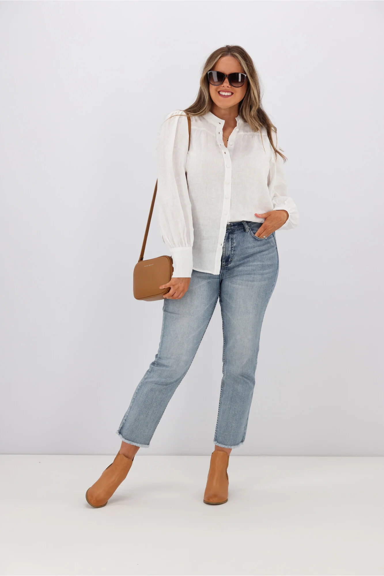 Fria Jessamine Linen Peasant Sleeve Blouse White - Image 3