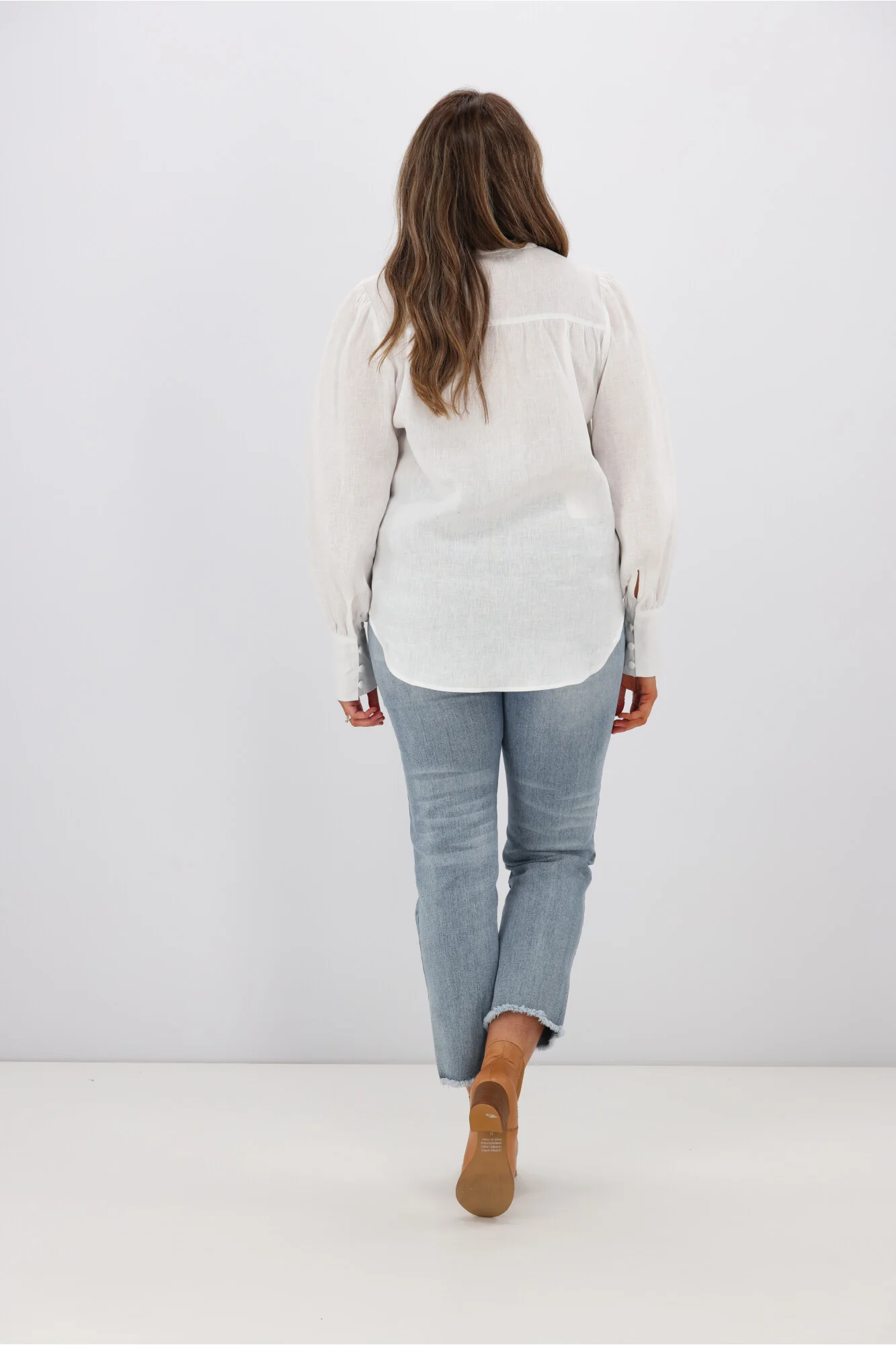 Fria Jessamine Linen Peasant Sleeve Blouse White - Image 6