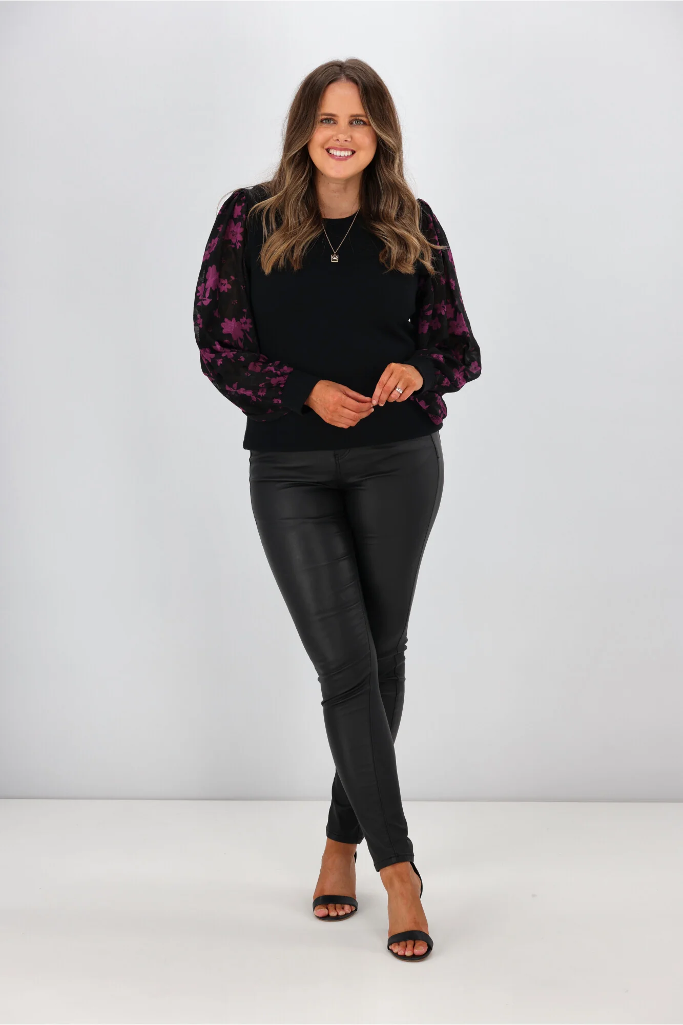 Gloss By Shine On Juliette Puffed Sleeve Top w Black Purple Floral - Image 4