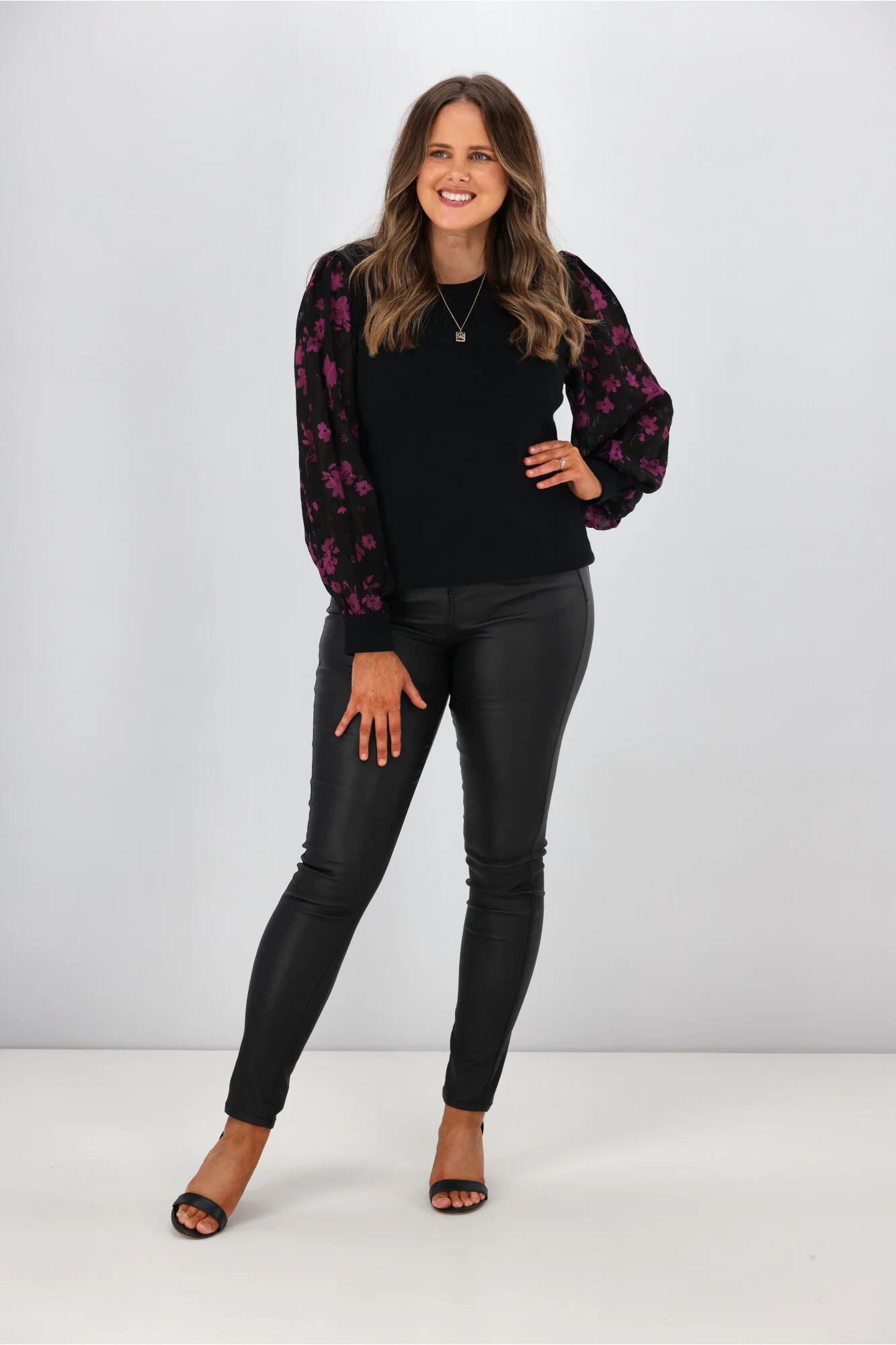 Gloss By Shine On Juliette Puffed Sleeve Top w Black Purple Floral - Image 6