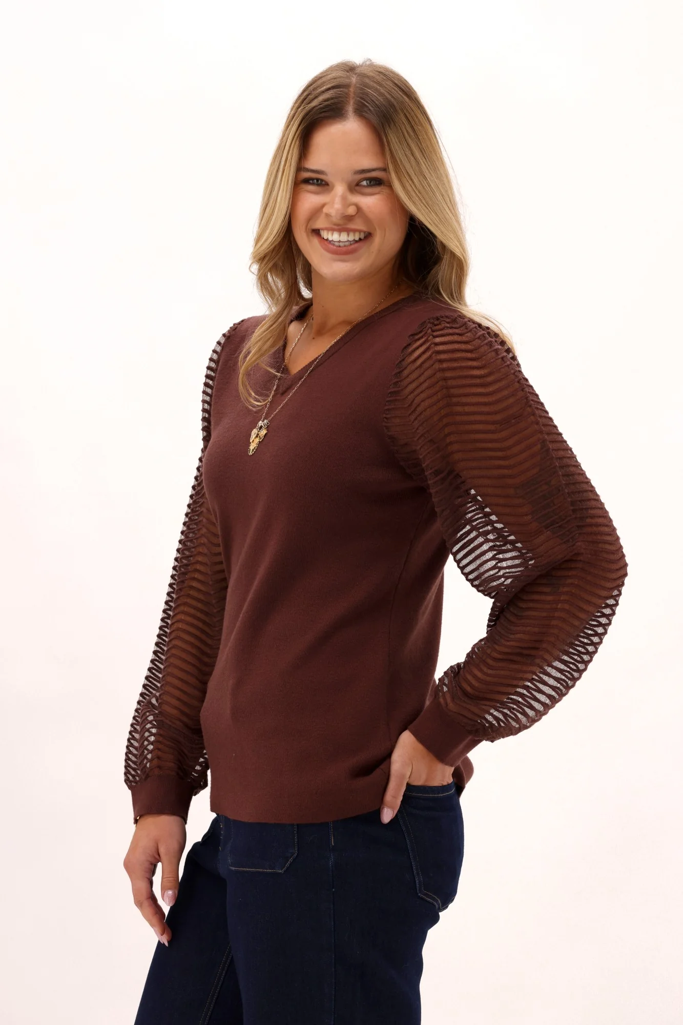 Gloss The Label Abbey Contrast Sleeve Knit Top Chocolate - Image 2