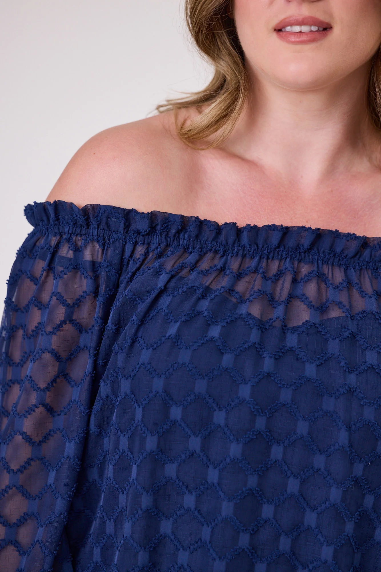 Gloss the Label Aisling Shirred Neck Top Navy Textured Chiffon - Image 4