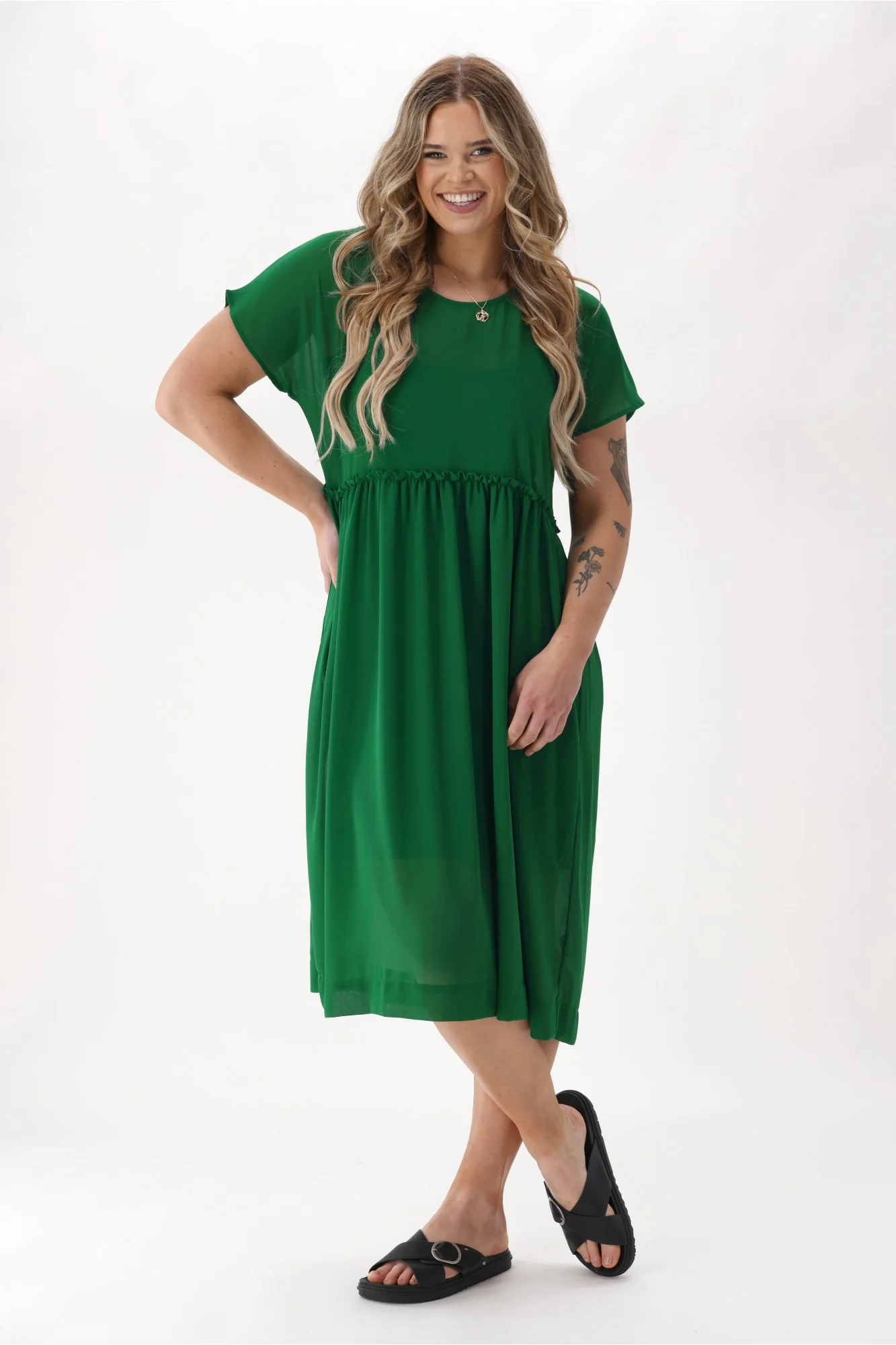 Gloss The Label Amanda Empire Line Chiffon Dress Green - Image 4