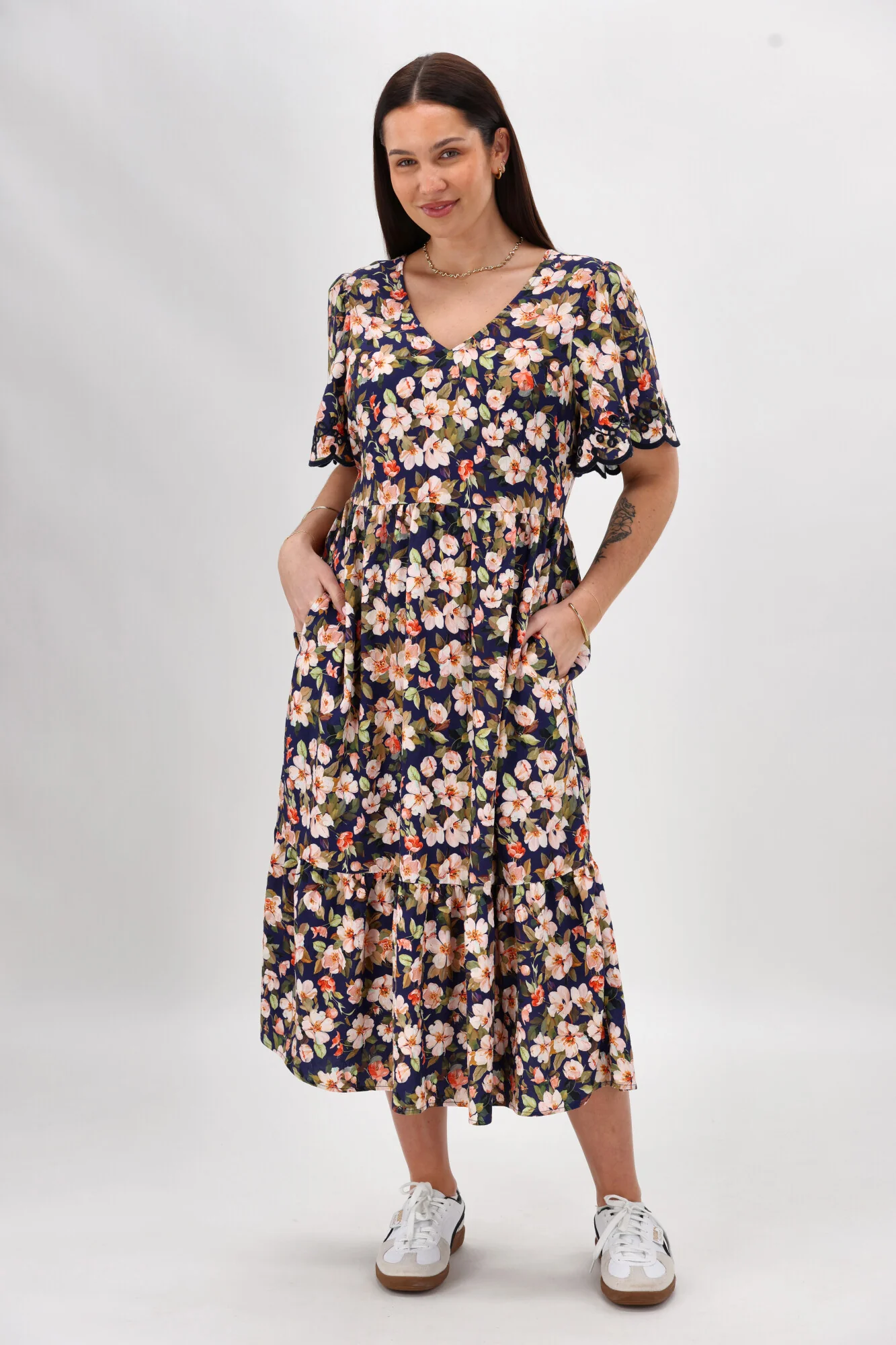 Gloss The Label Anthea Fortune Broderie Dress Navy Print - Image 4