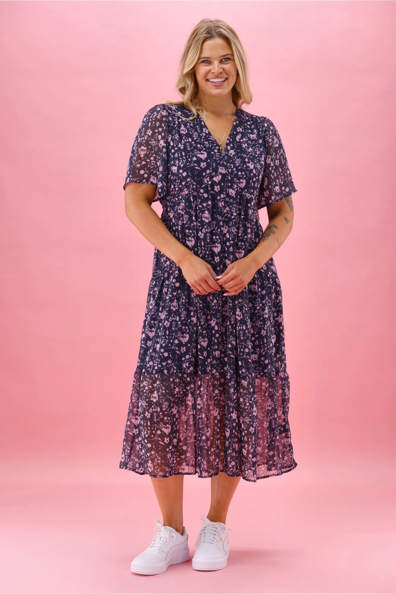 Gloss The Label Avonley Tiered Chiffon Dress Midnight Floral - Image 8
