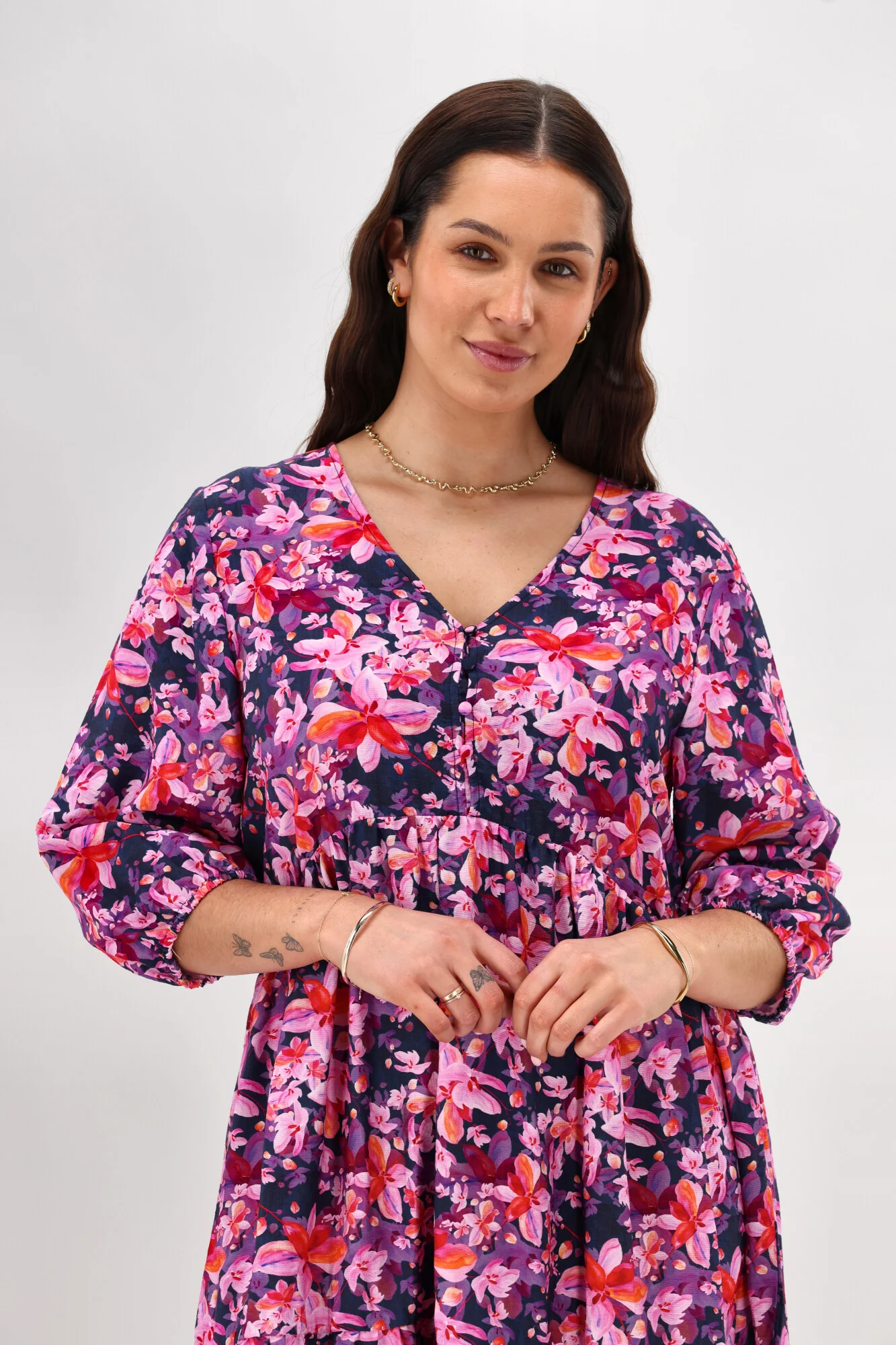 Gloss The Label Braith Empire Line Dress Midnight Floral - Image 4