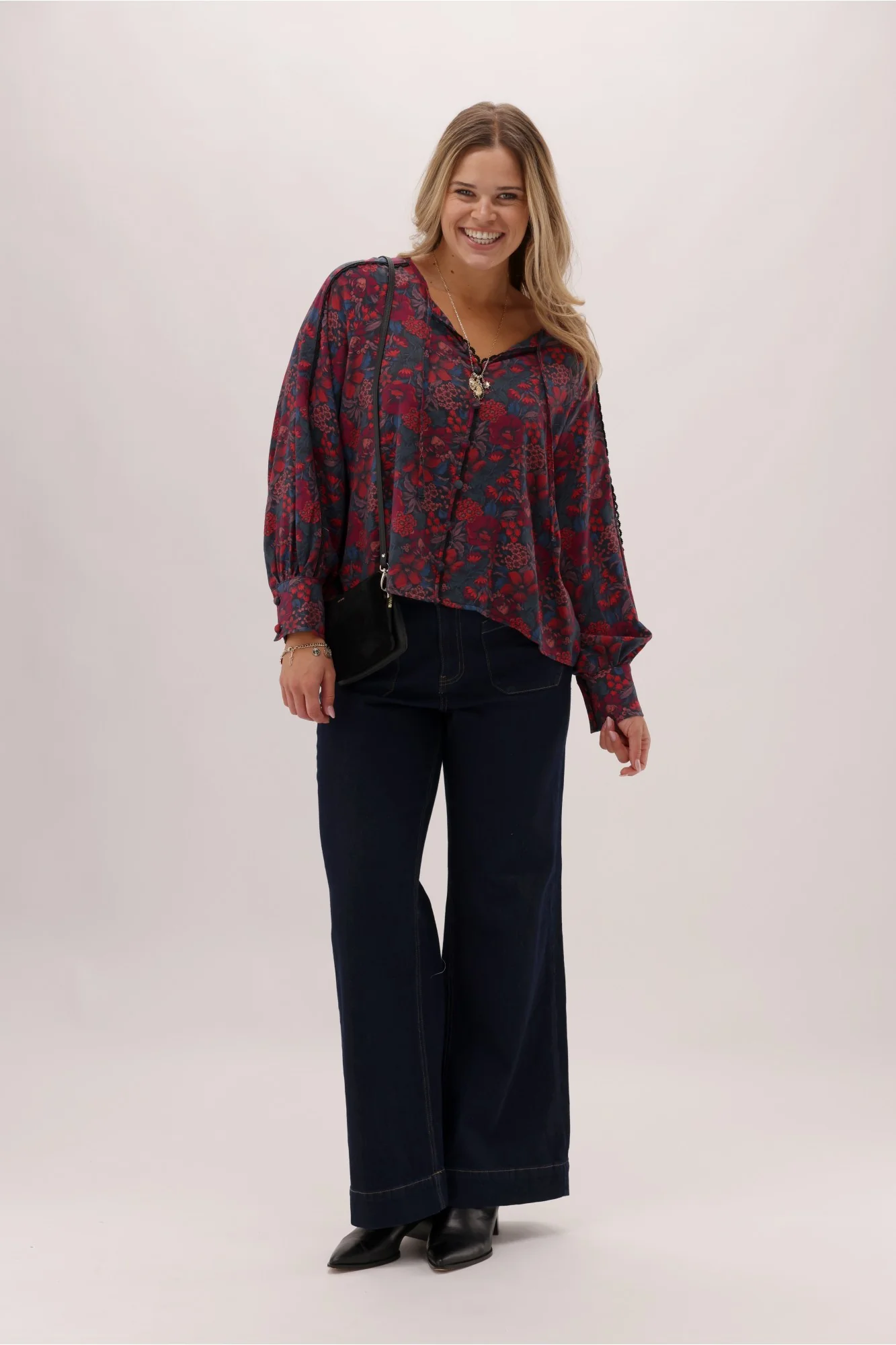 Gloss The Label Brie Tie Neck Blouse Twilight Floral - Image 4