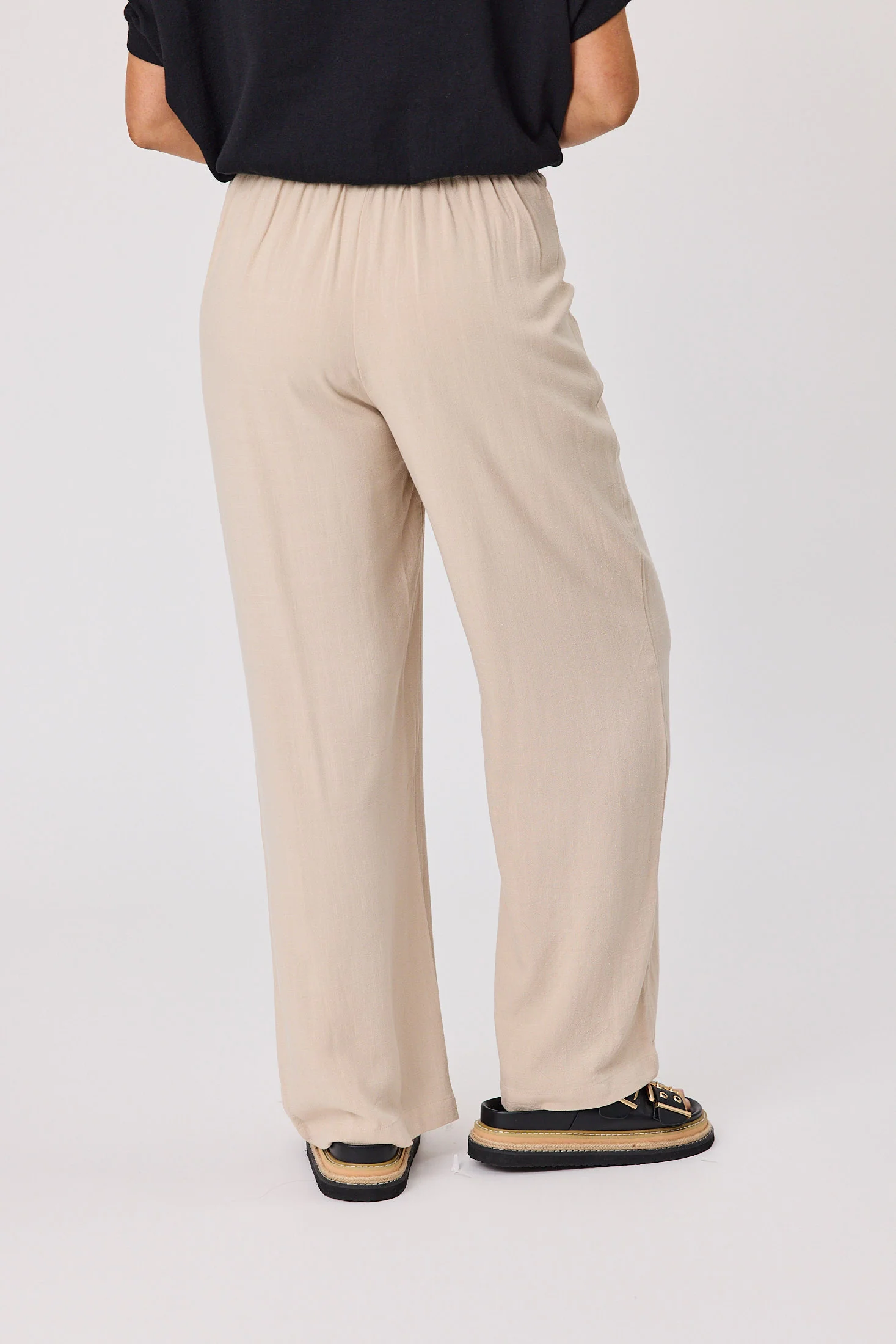 Gloss The Label Carla Pant Natural - Image 6