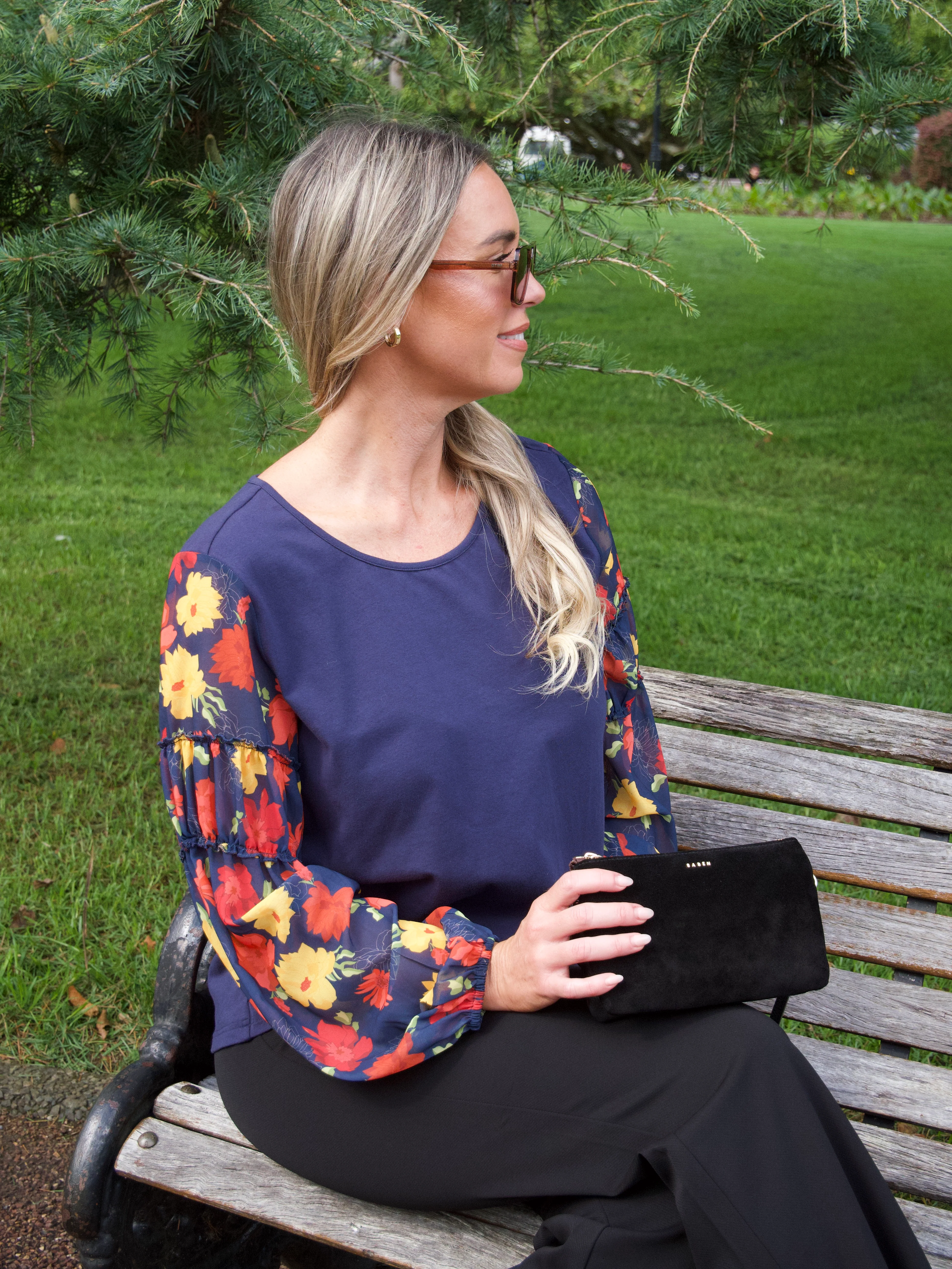 Gloss The Label Casey Woven Sleeve Detail Top Flame Floral - Image 2