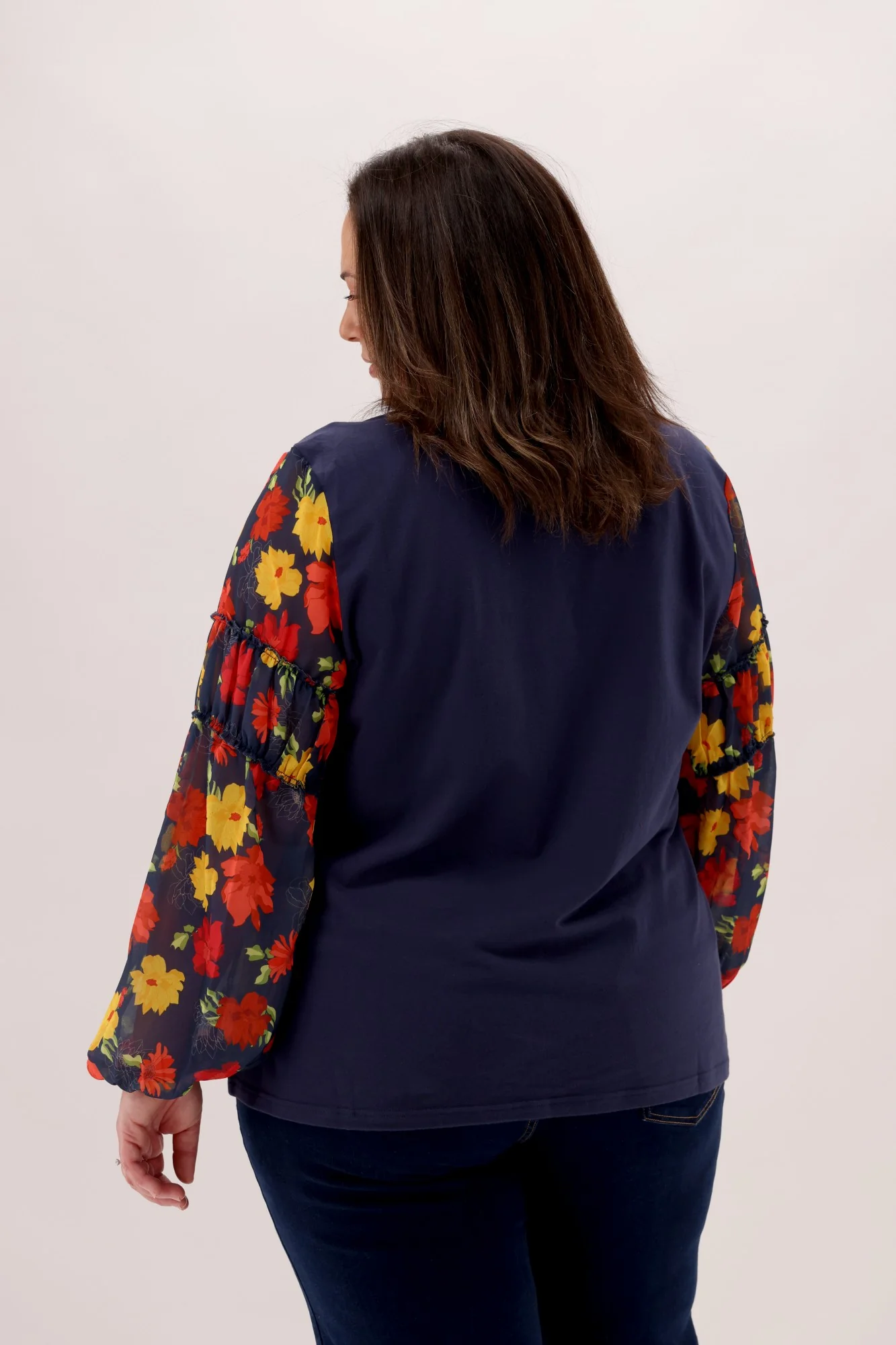 Gloss The Label Casey Woven Sleeve Detail Top Flame Floral - Image 5