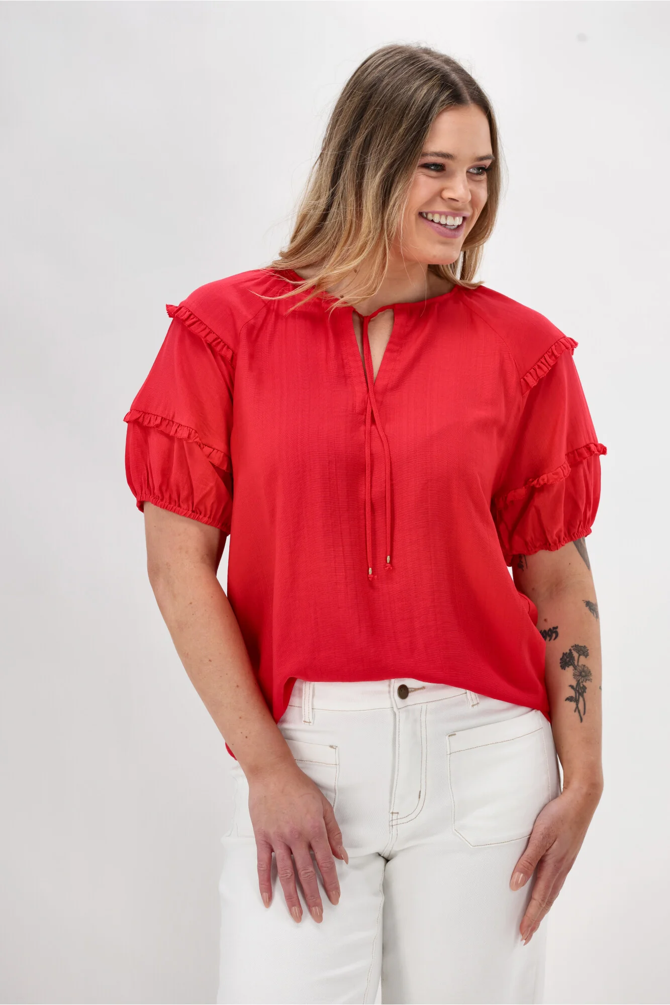 Gloss The Label Clea Frill Detail Puff Sleeve Top Coral - Image 2