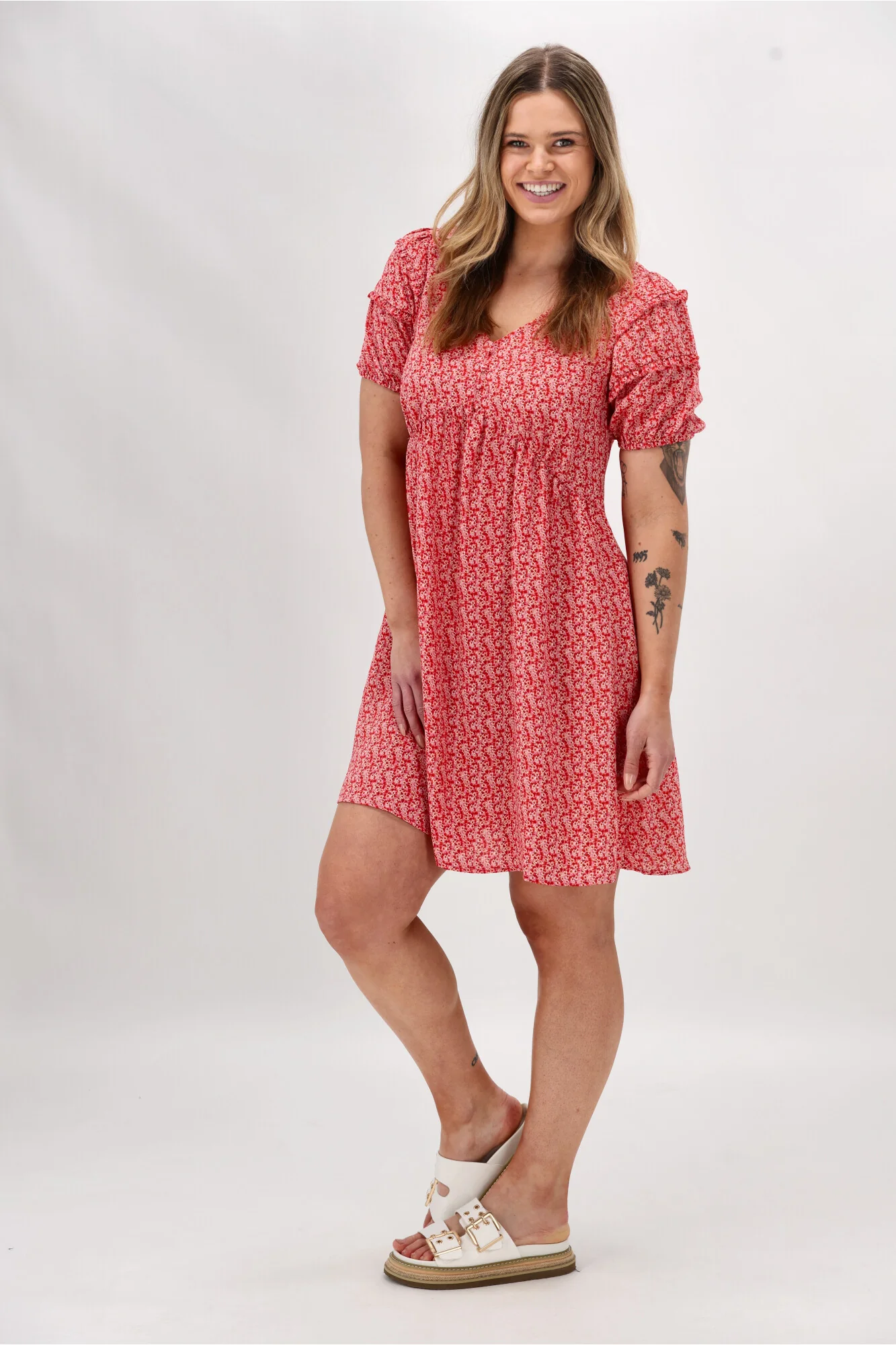 Gloss The Label Dale Frill Detail Puff Sleeve Dress Coral Print - Image 5