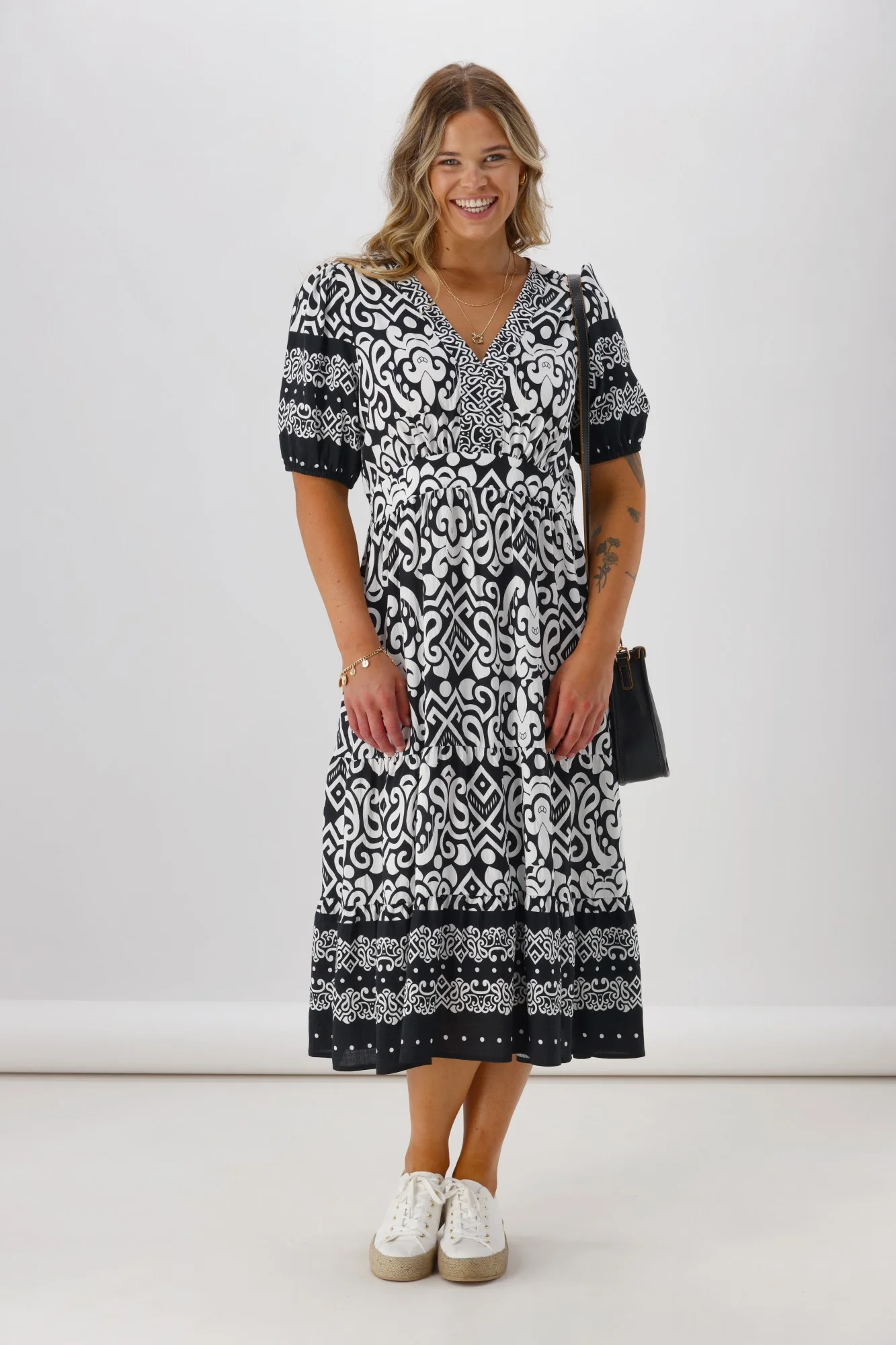 Gloss The Label Daly Border Print Dress Black