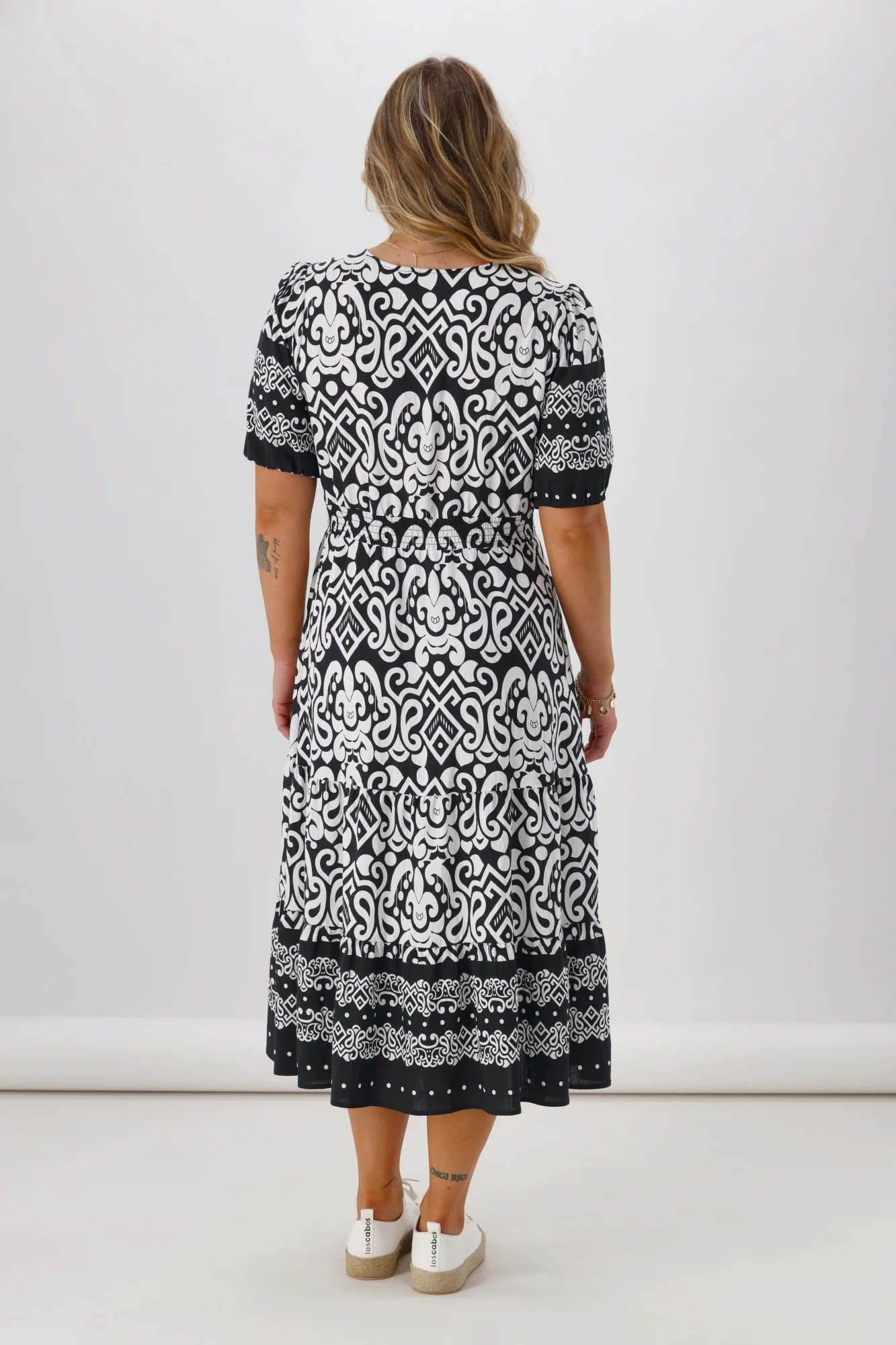 Gloss The Label Daly Border Print Dress Black - Image 6