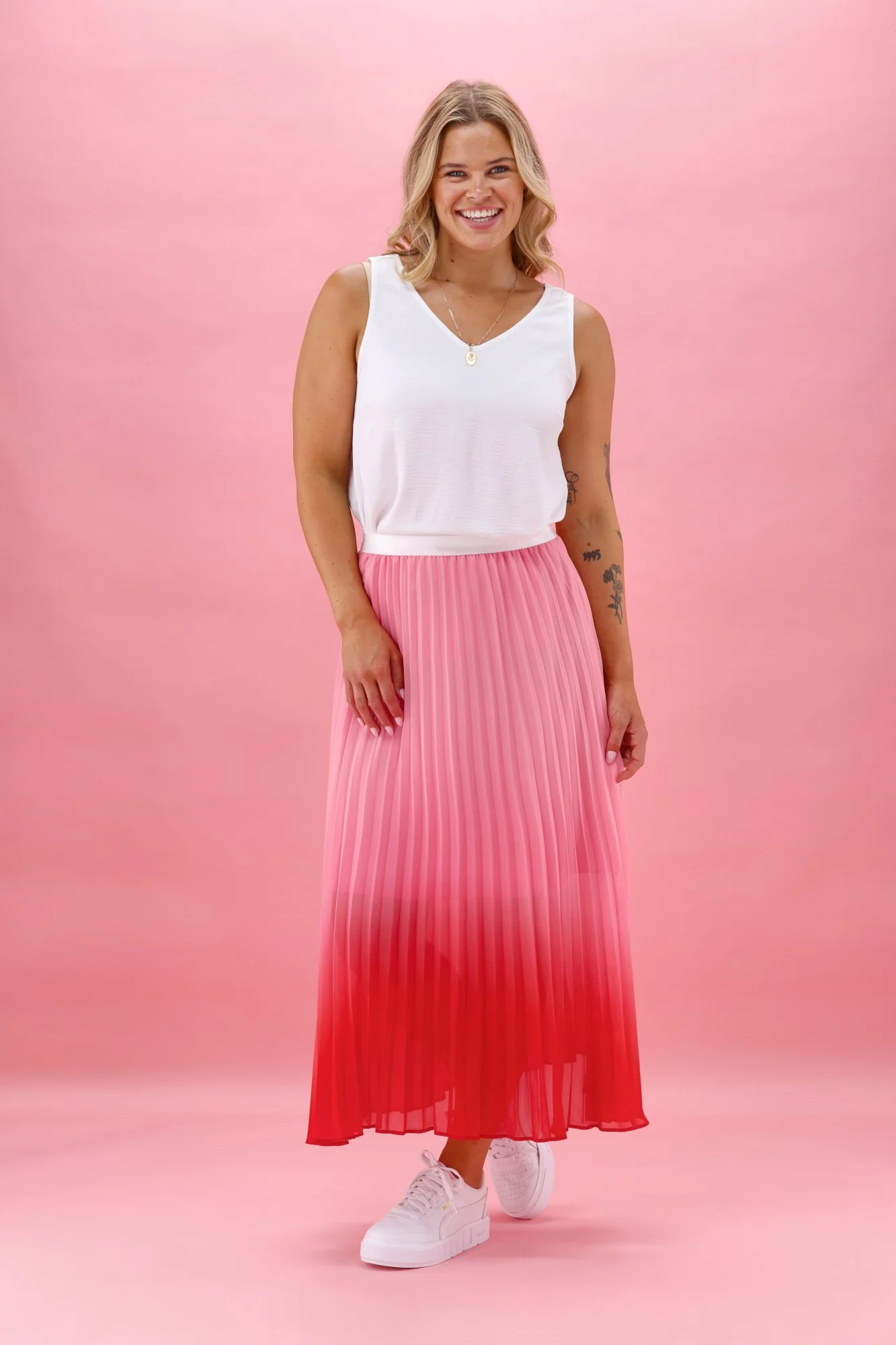 Gloss The Label Dawn Pleat Skirt Pink Ombre