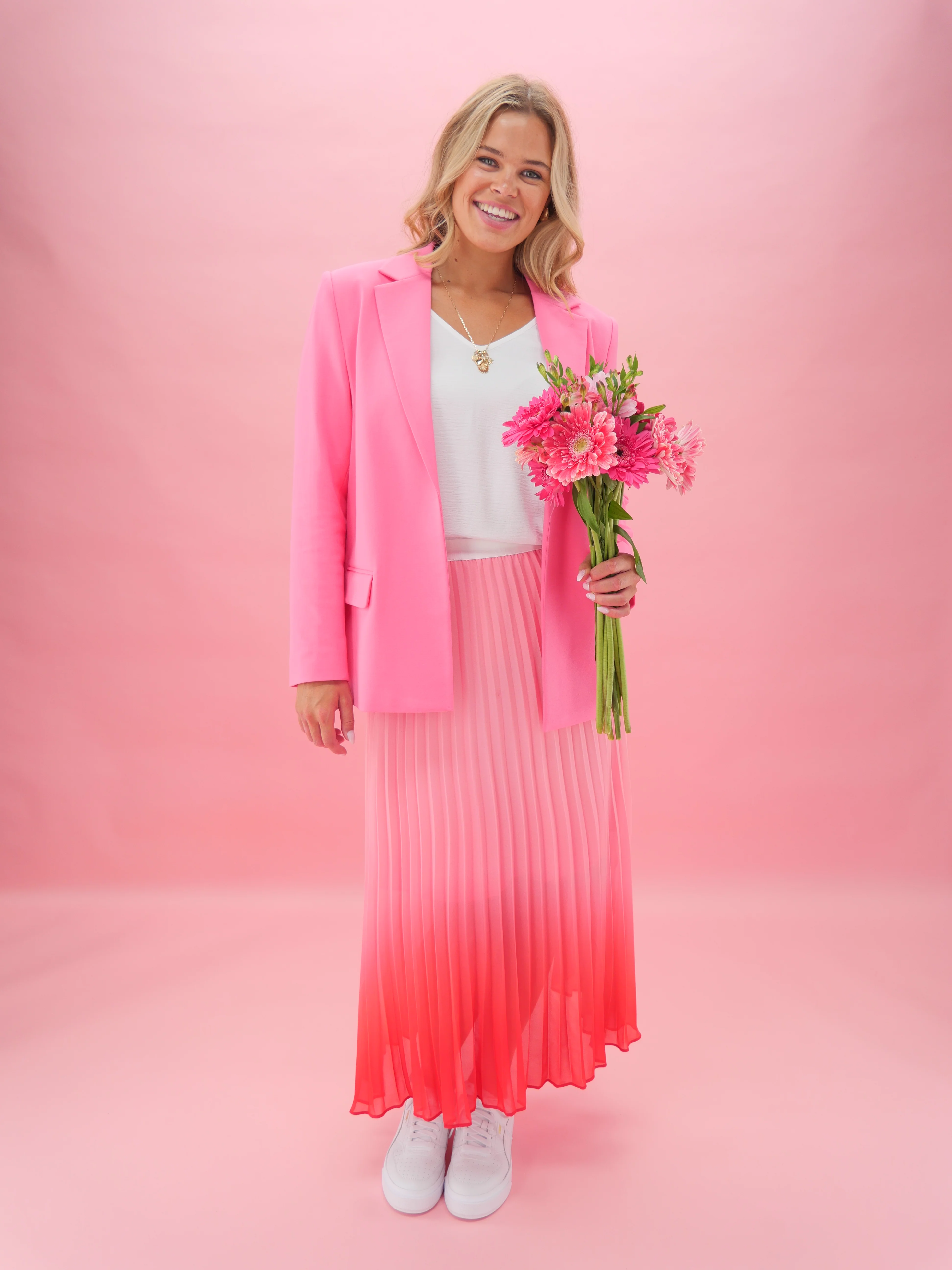 Gloss The Label Dawn Pleat Skirt Pink Ombre - Image 2