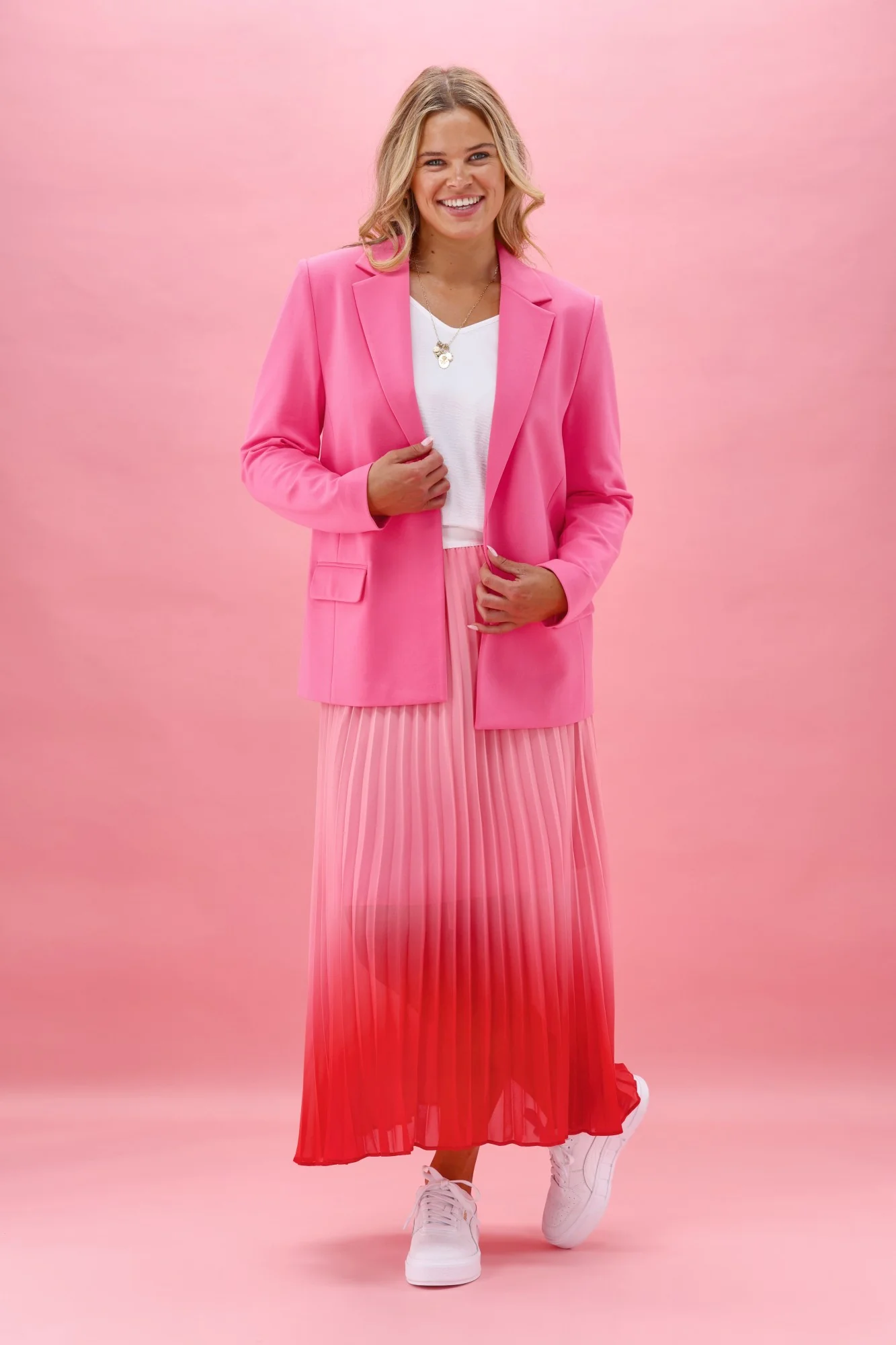 Gloss The Label Dawn Pleat Skirt Pink Ombre - Image 3
