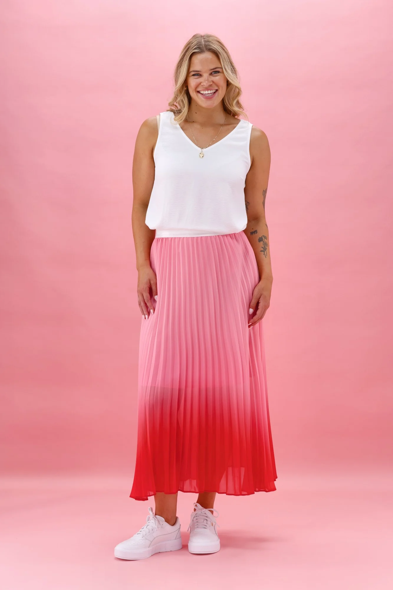 Gloss The Label Dawn Pleat Skirt Pink Ombre - Image 4