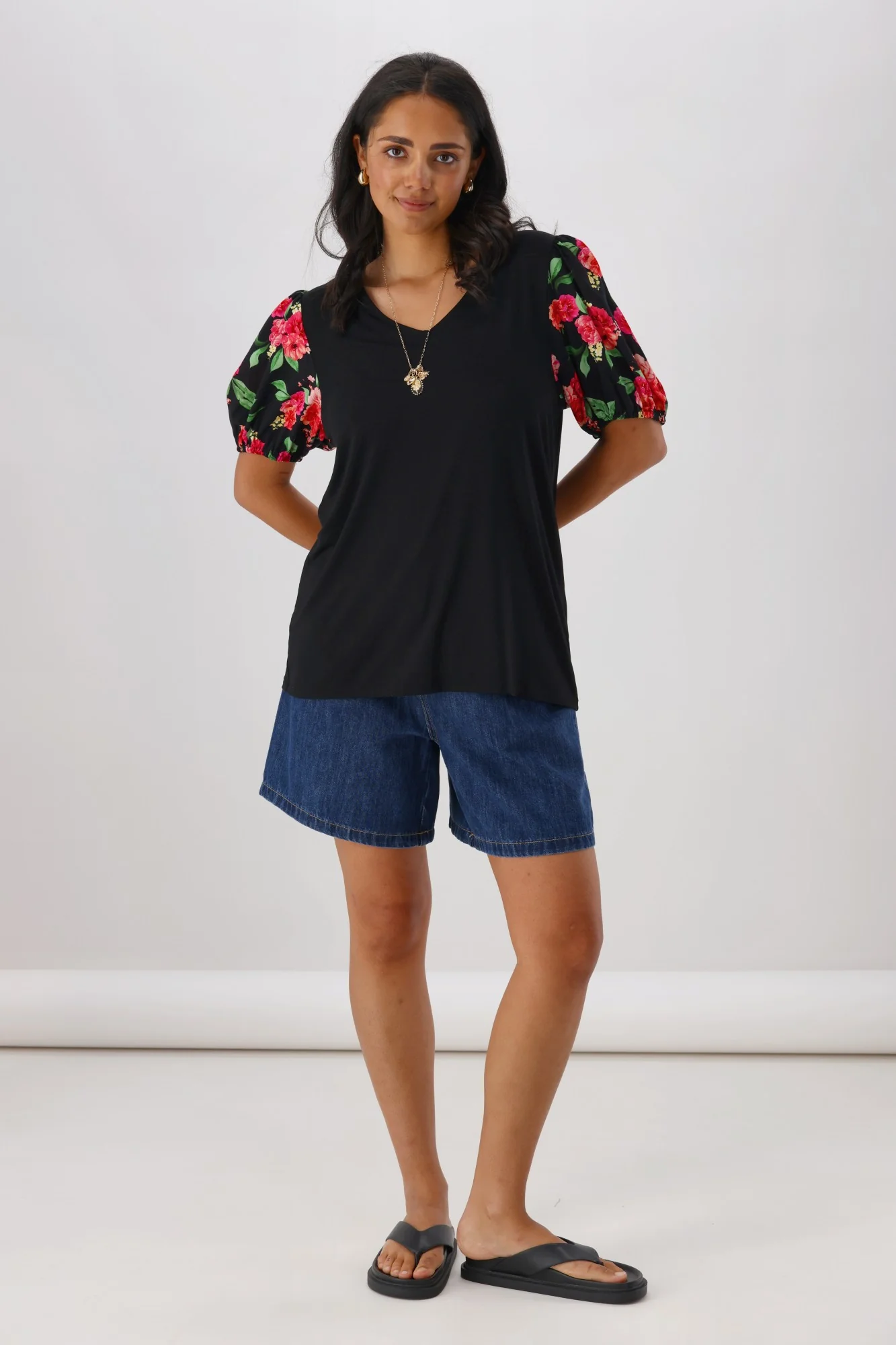 Gloss The Label Eclipse Rosewood Contrast Sleeve Top Black - Image 3