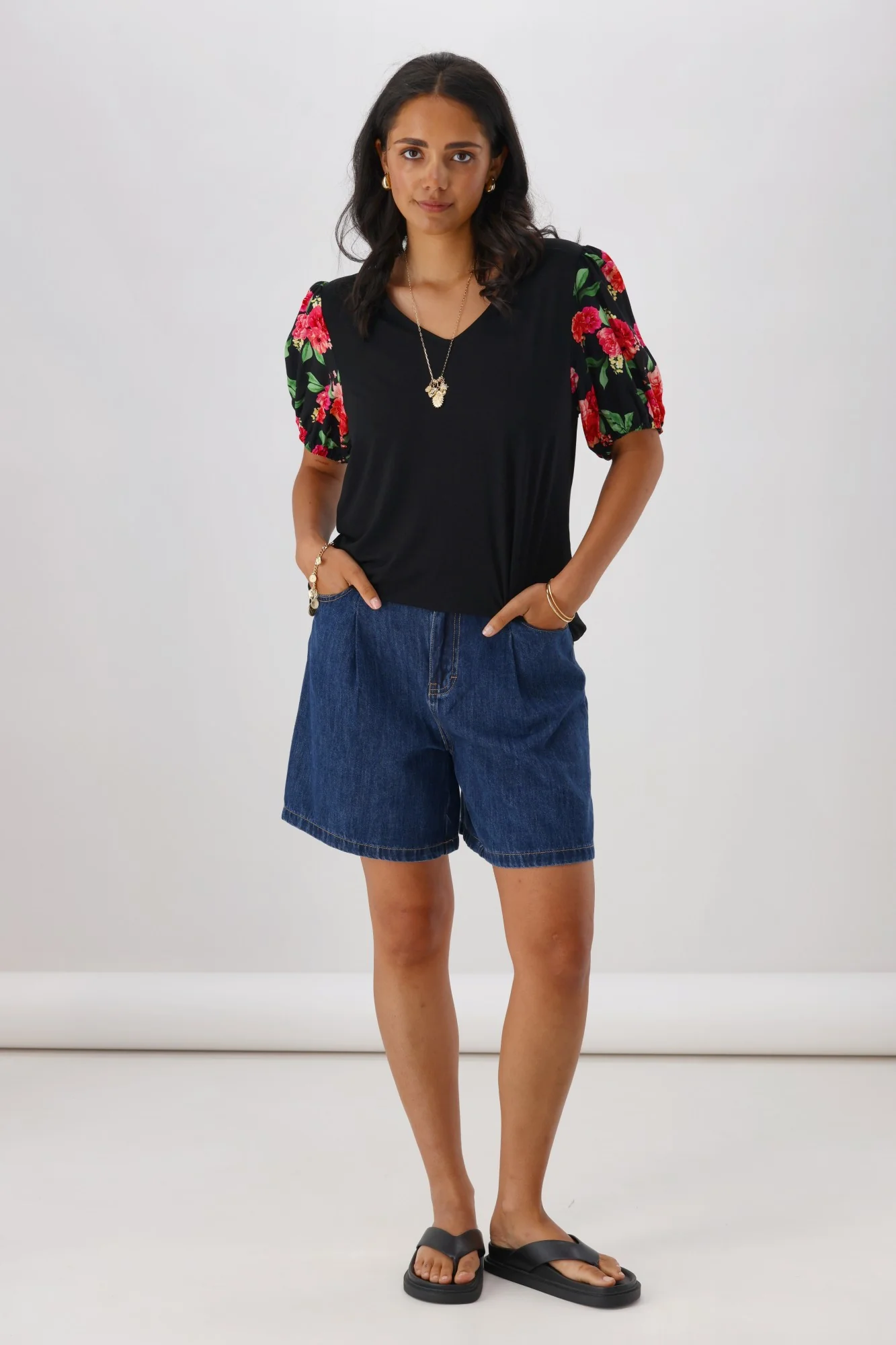 Gloss The Label Eclipse Rosewood Contrast Sleeve Top Black - Image 5