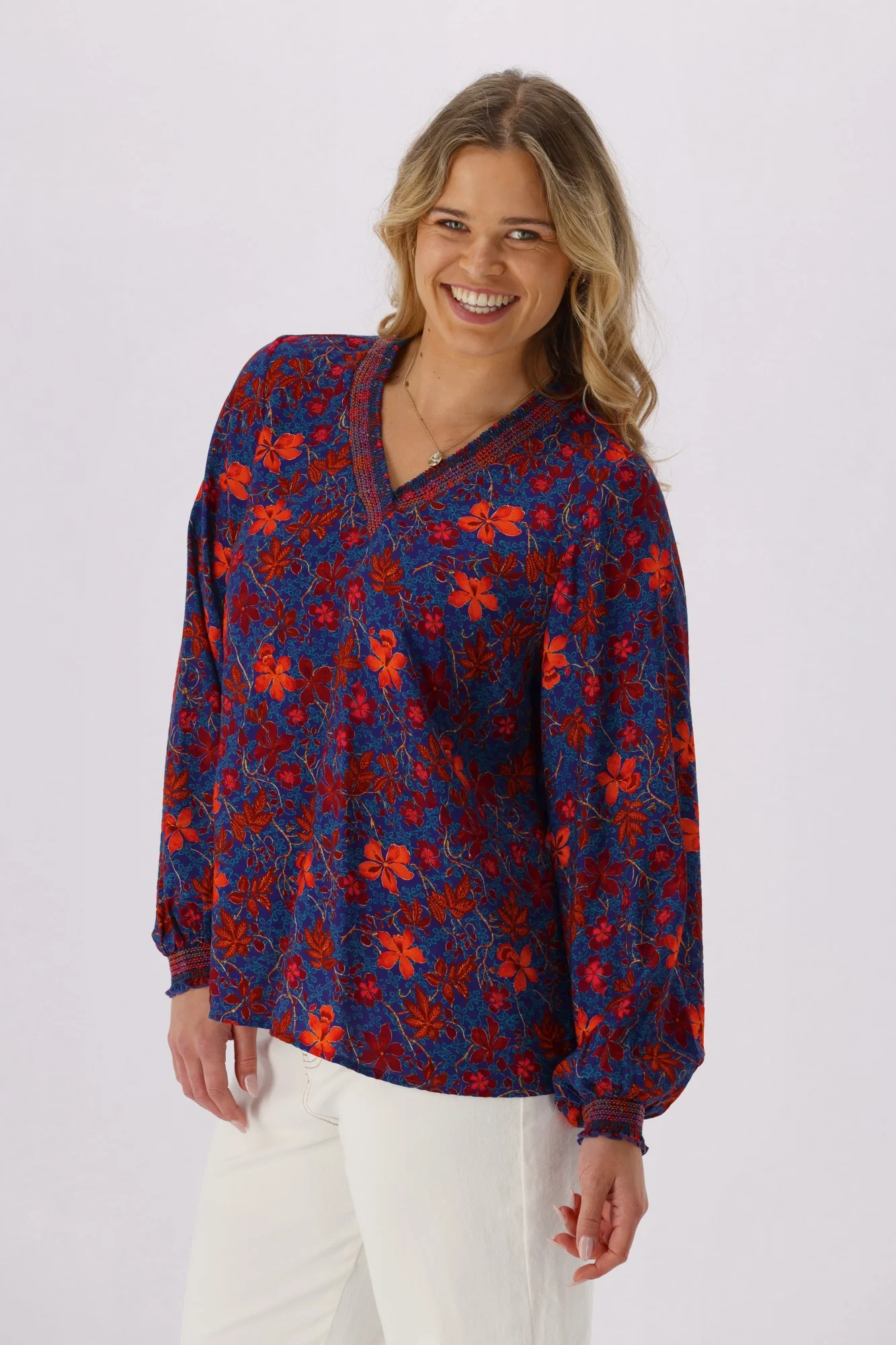 Gloss The Label Geneva Shirred Detail Top Geo Floral - Image 4
