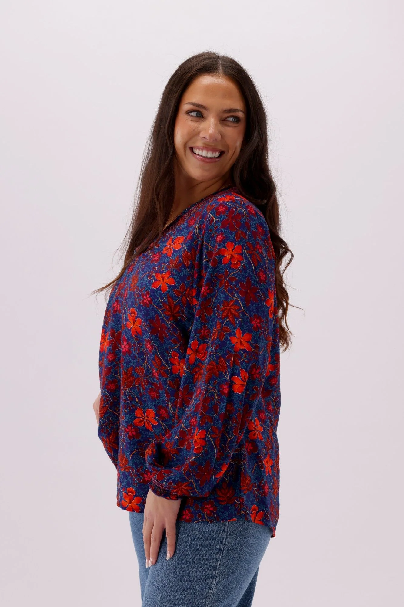 Gloss The Label Geneva Shirred Detail Top Geo Floral - Image 5