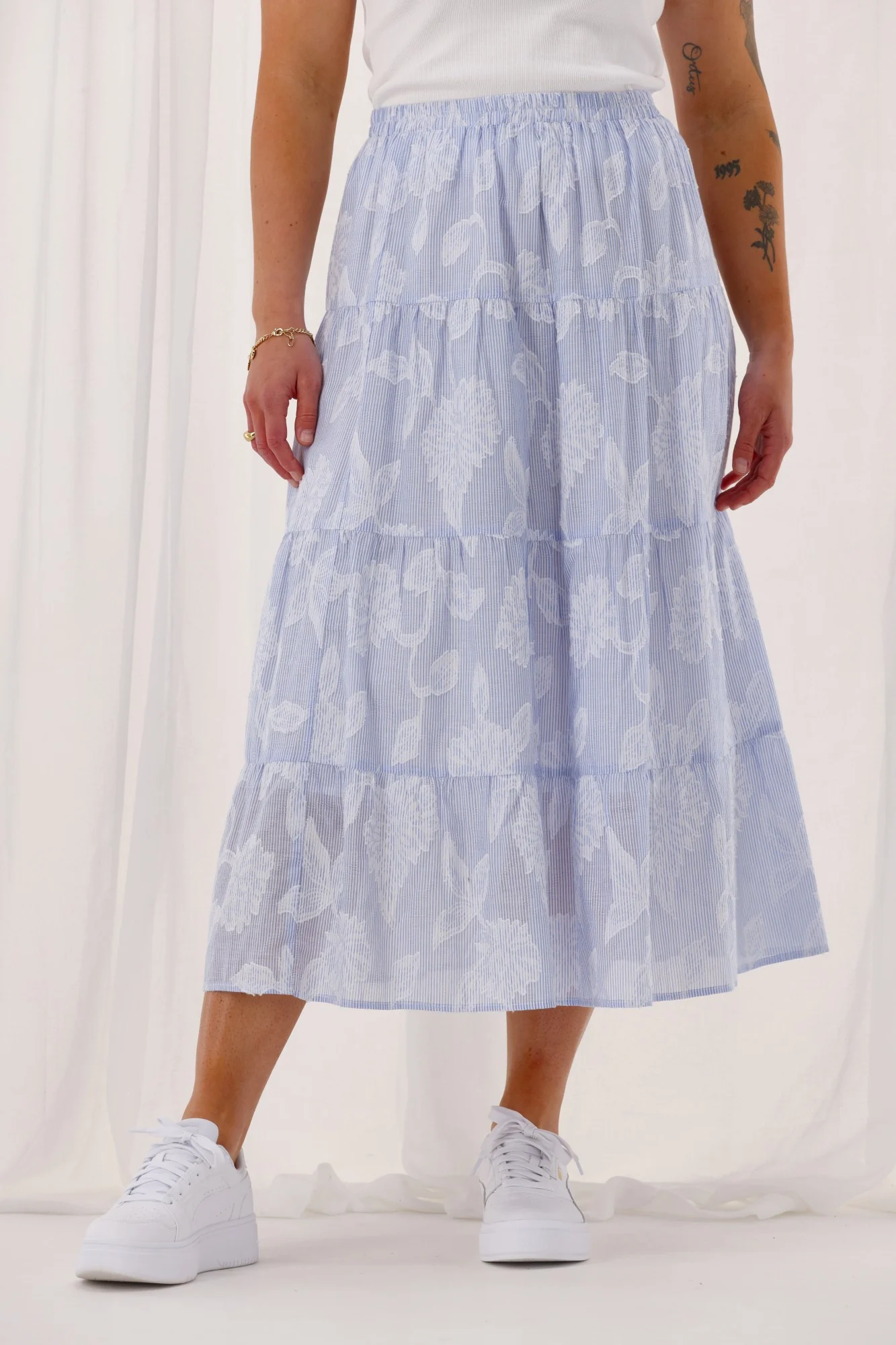Gloss The Label Halle Tiered Skirt Flocked Blue Stripe - Image 2