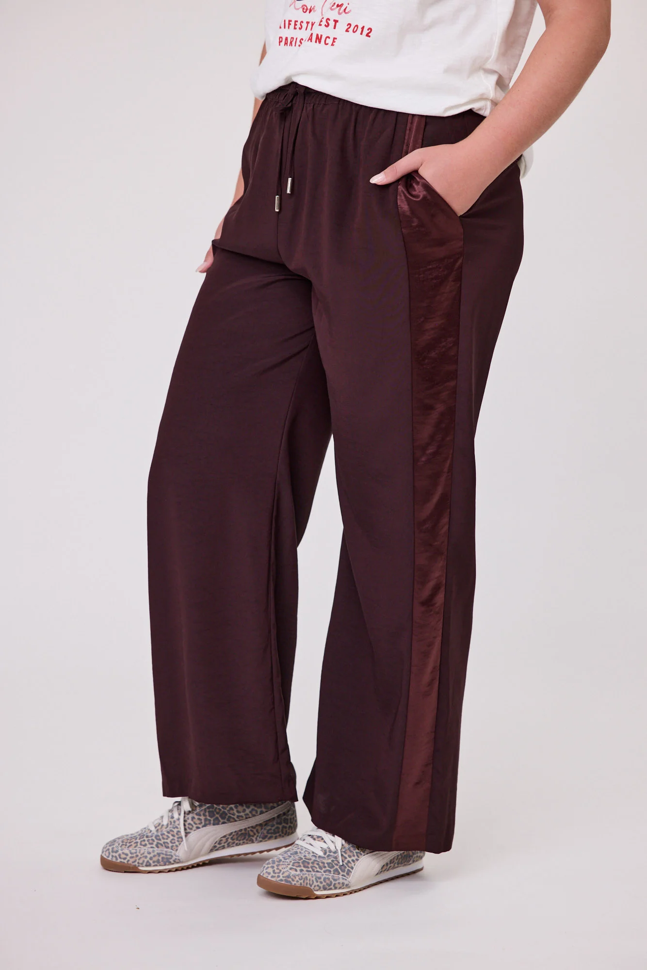 Gloss The Label Havanna Satin Stripe Pants Chocolate - Image 2
