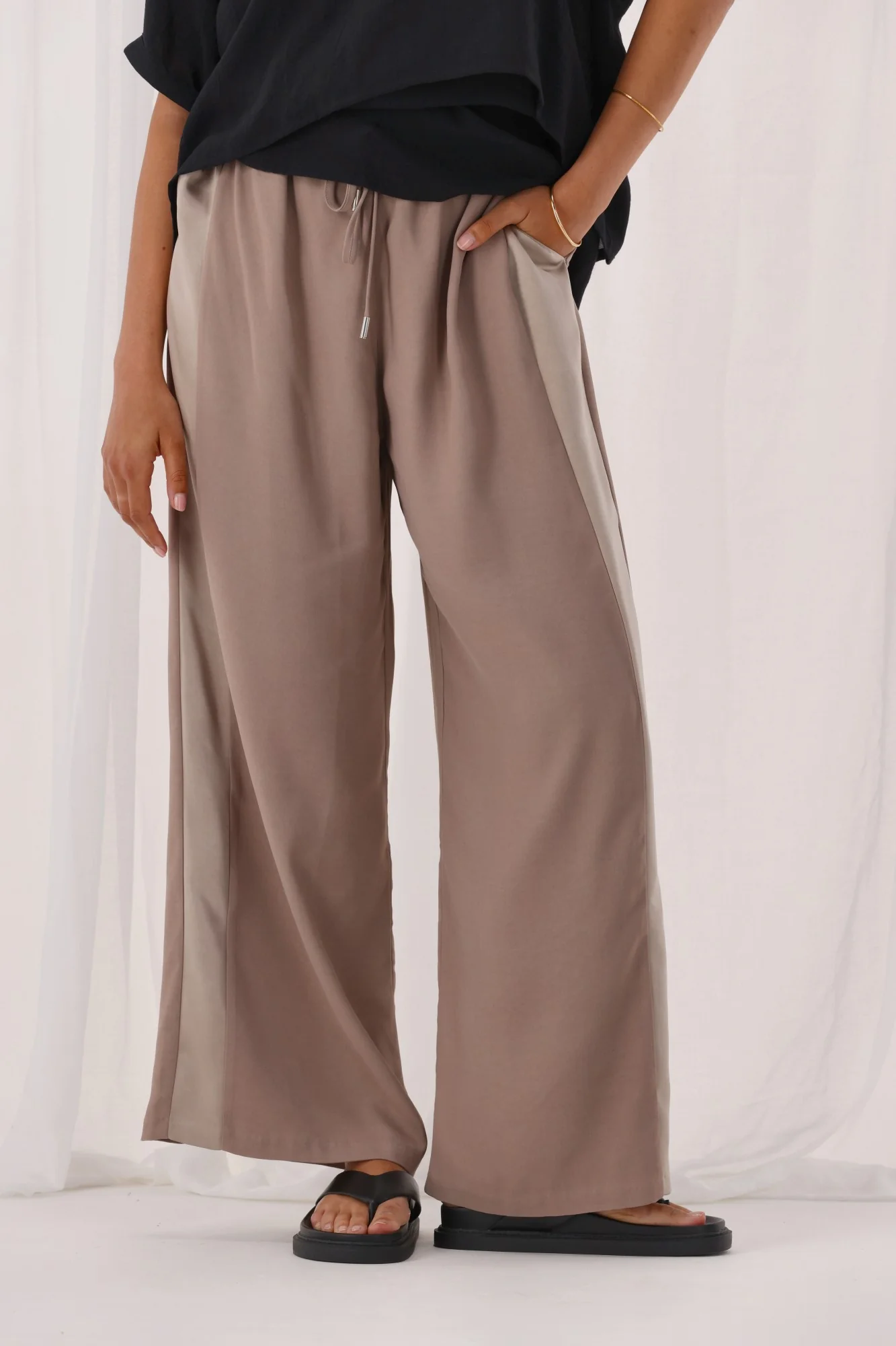 Gloss The Label Havanna Satin Stripe Pants Taupe - Image 2