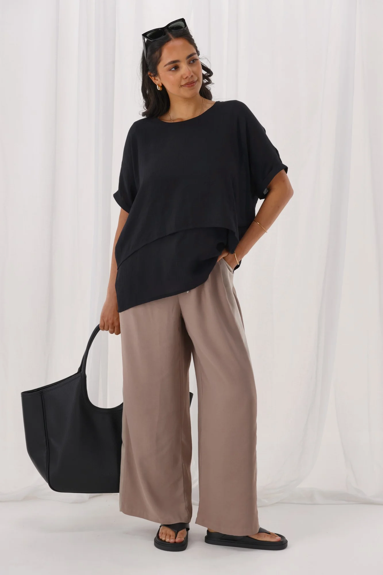 Gloss The Label Havanna Satin Stripe Pants Taupe - Image 3
