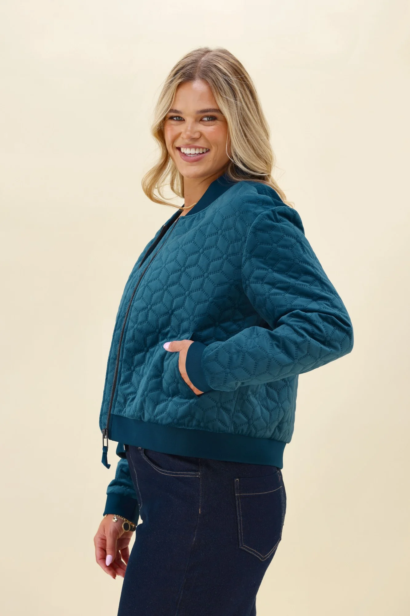 Gloss The Label James Quilted Velvet Bomber Jacket Teal - Image 4