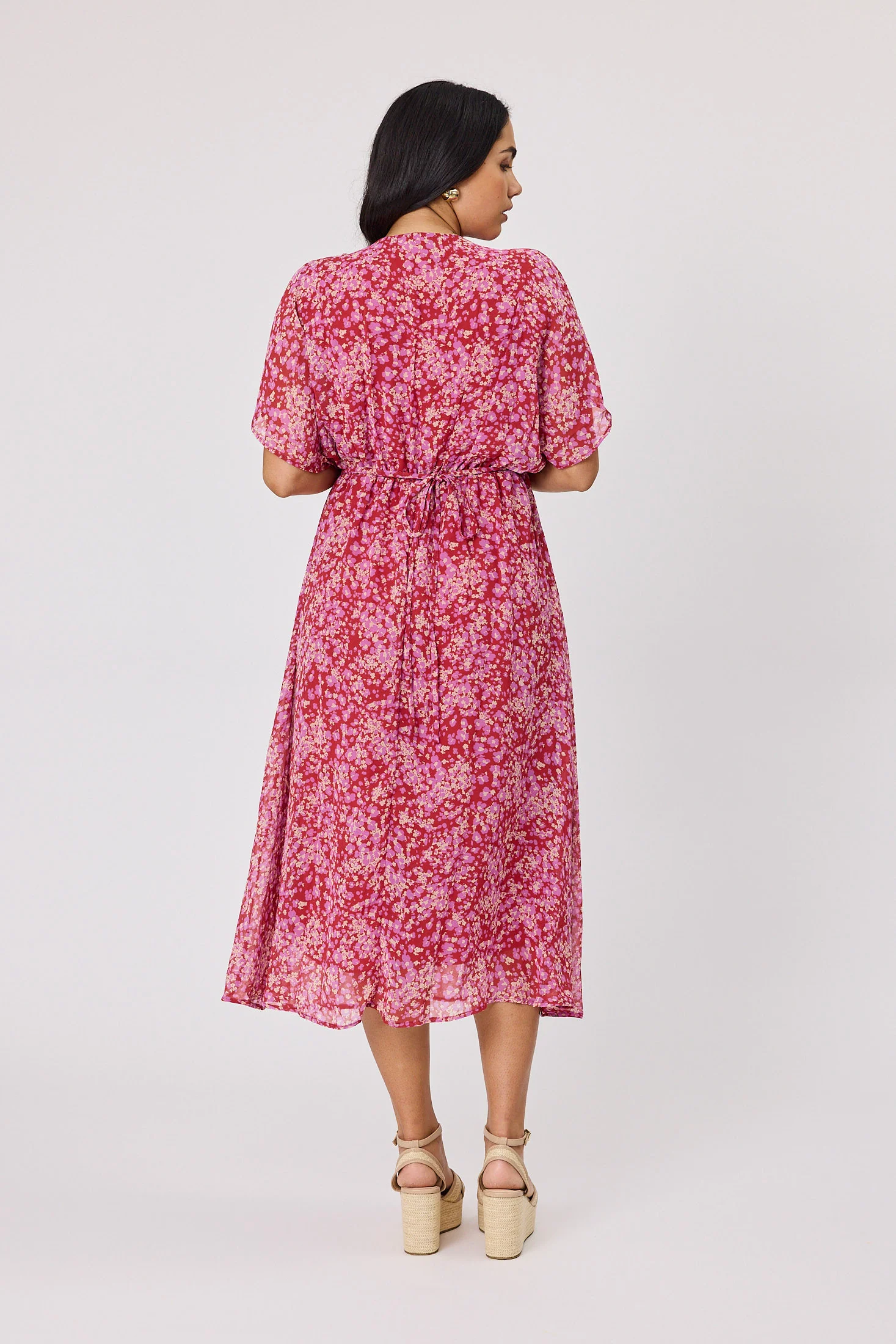 Gloss The Label Jordyn Empire Line Dress Red Pink Floral - Image 3