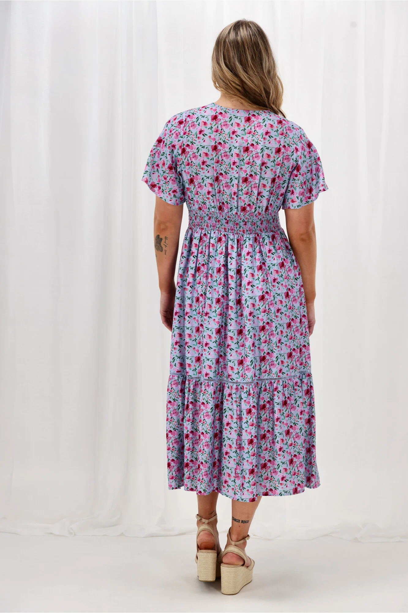 Gloss The Label Khyla Ladder Lace Dress Blue Watercolour Print - Image 9