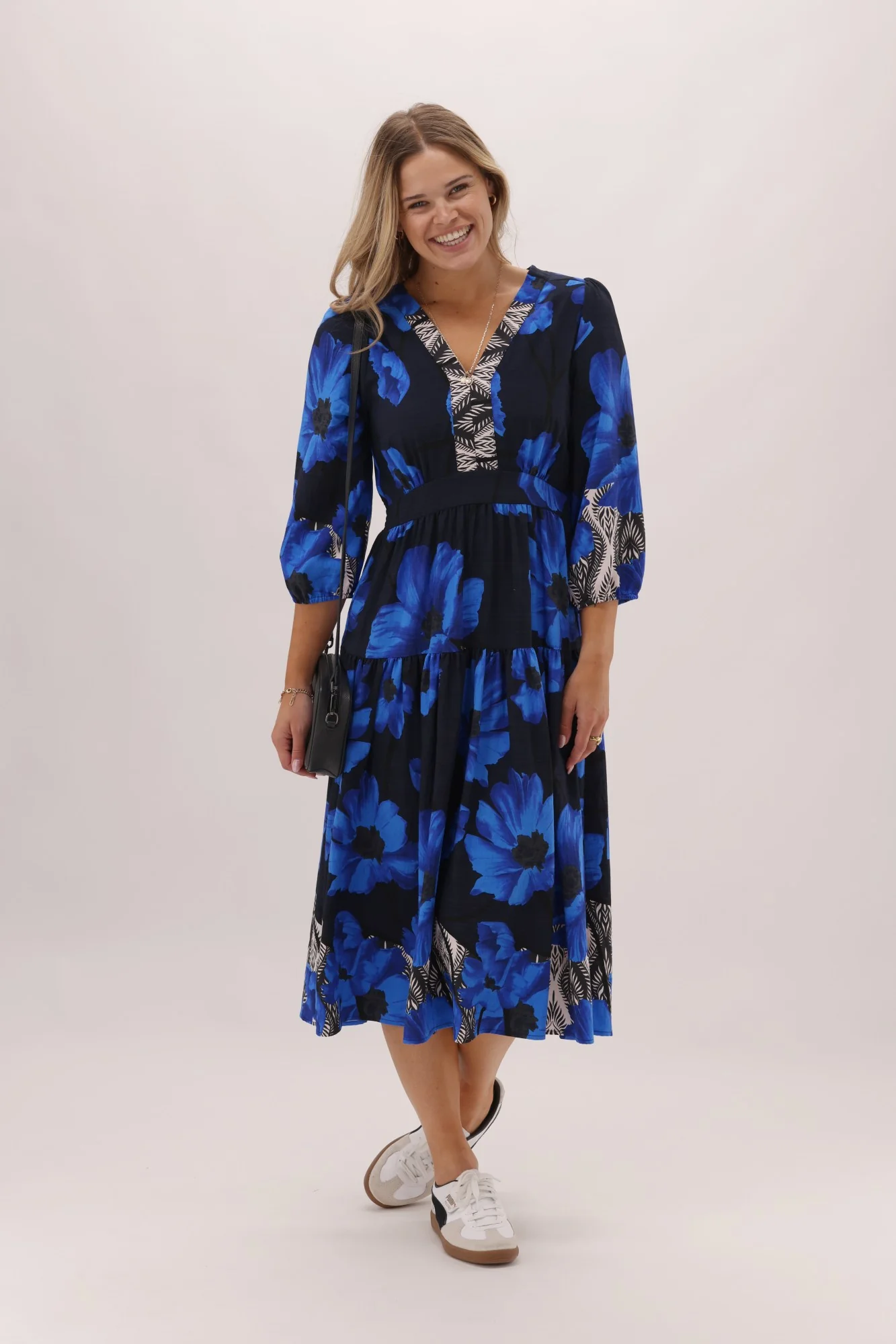 Gloss The Label Kingford Blue Print Dress