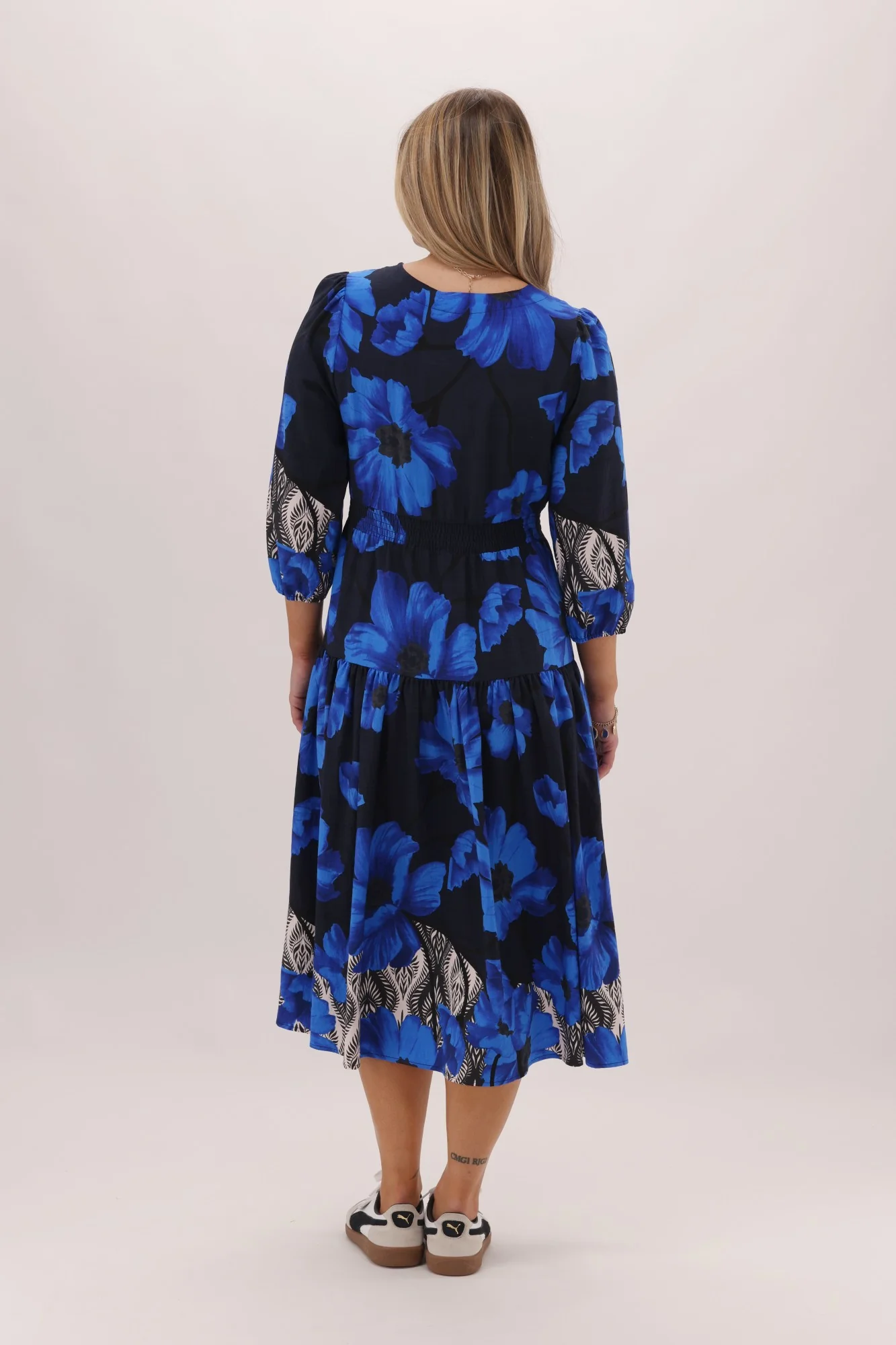 Gloss The Label Kingford Blue Print Dress - Image 5
