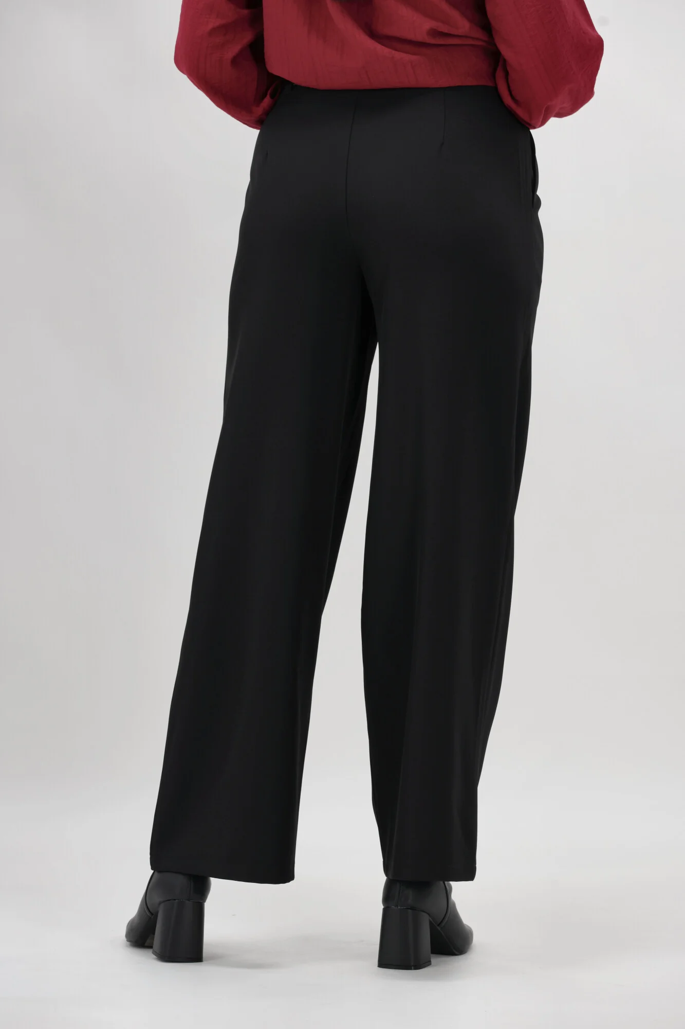 Gloss The Label Kymani Belted Pant Black - Image 7