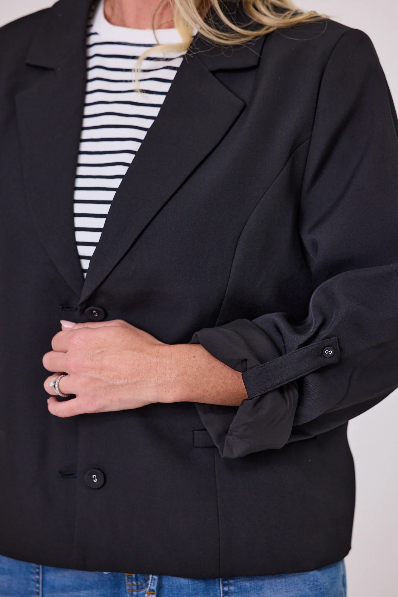 Gloss The Label Lavindar Cropped Jacket Black - Image 3